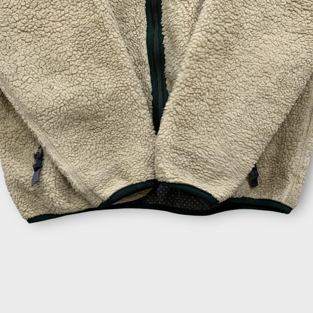 Patagonia Vintage 1997 Patagonia Sherpa Cream Deep Pile Retro Jacket Size US M / EU 48-50 / 2 - 8 Thumbnail