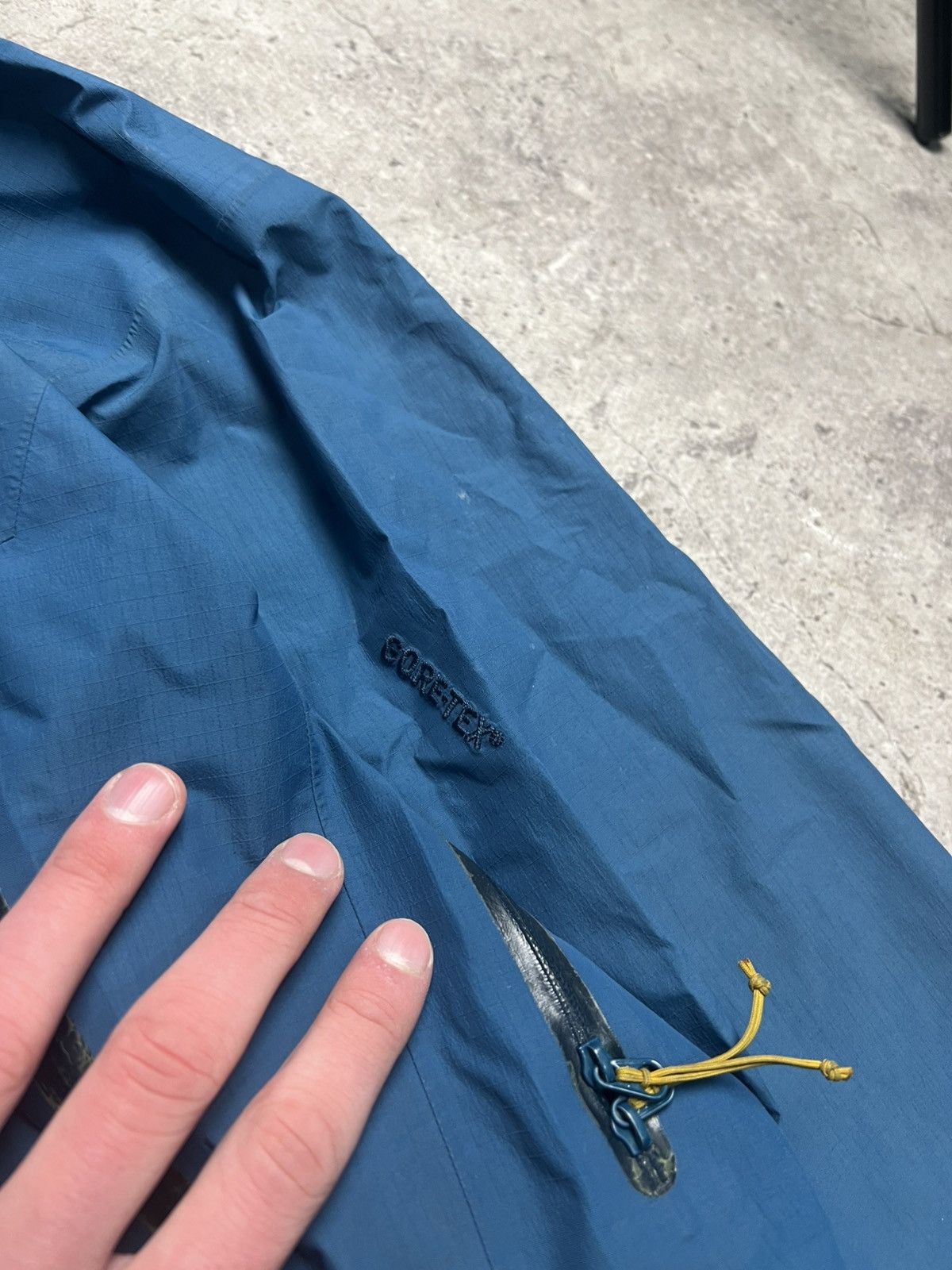 Arc'teryx Arcteryx Alpha SV GORE-TEX Jacket Mens Blue Size US S / EU 44-46 / 1 - 7 Thumbnail