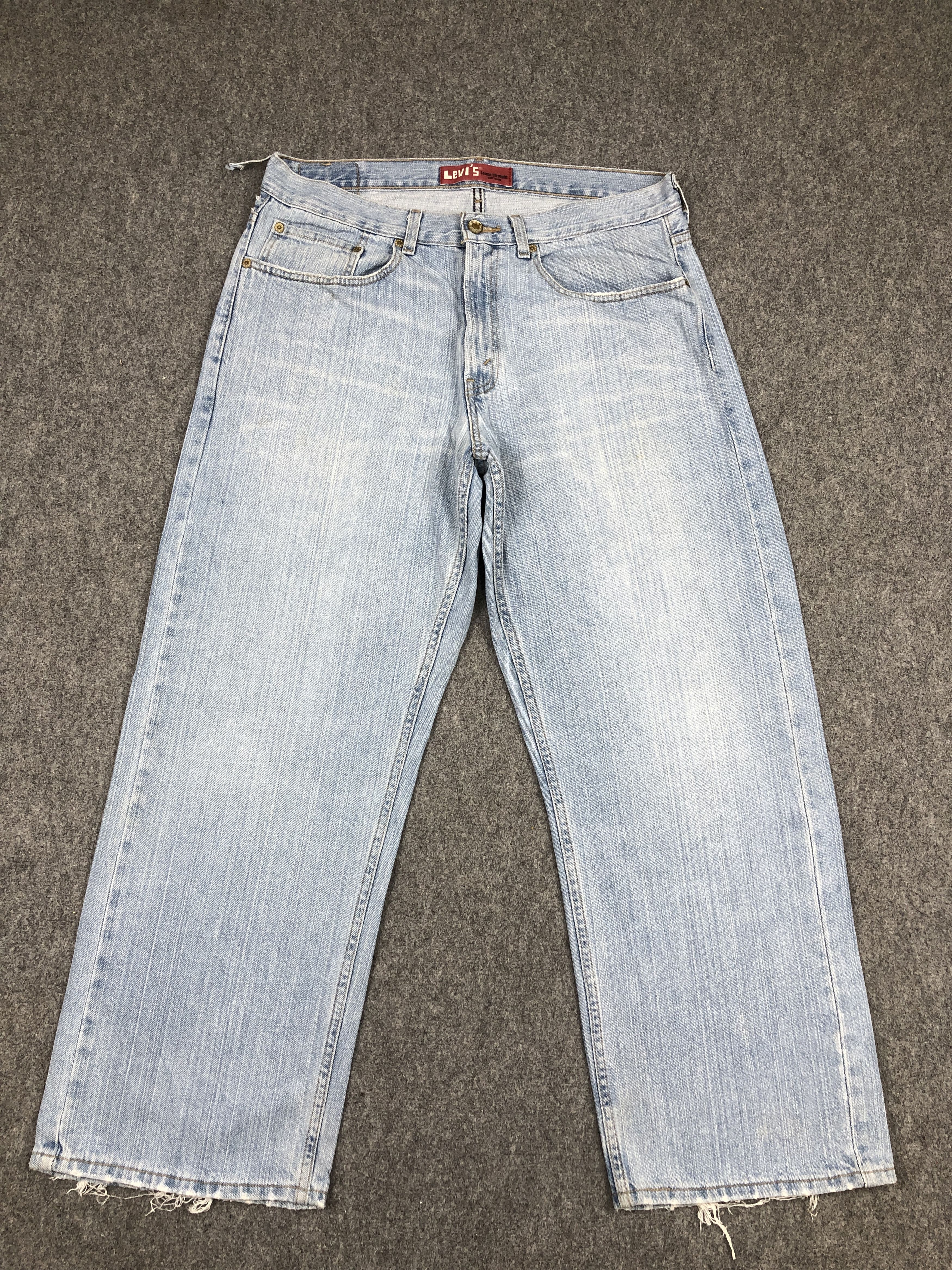 Levi's × Vintage Vintage Levis 569 Light Washed Jeans DP2365 Size US 34 / EU 50 - 1 Thumbnail