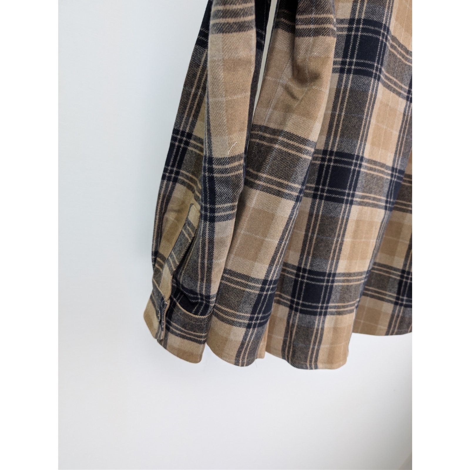A.P.C. o1rshd1 Surchemise Bobby Button up Shirt in Dark Navy/Beige Size US M / EU 48-50 / 2 - 14 Thumbnail