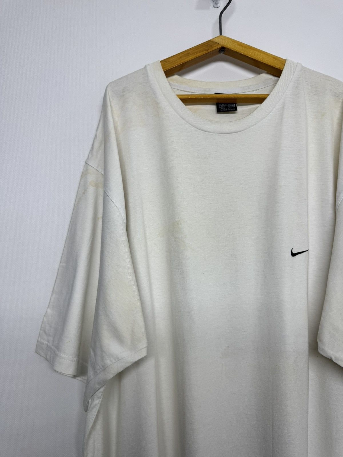 Nike Vintage Y2K Nike Small Swoosh Logo T Shirt 00’s Size US XXL / EU 58 / 5 - 6 Thumbnail