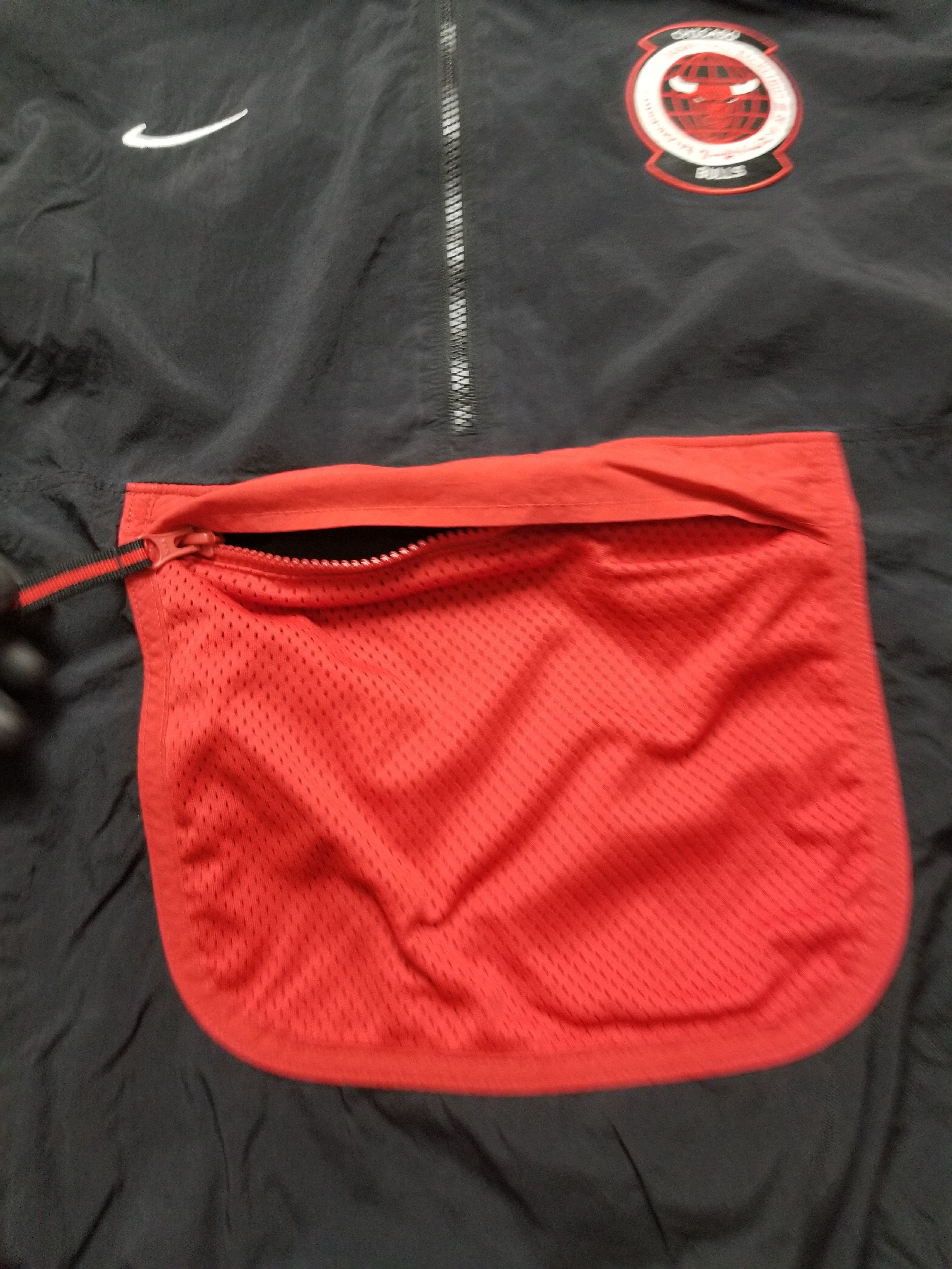 Nike NIKE NBA CHICAGO BULLS WOMEN'S TRACKJACKET ANORAK 1/2 ZIP Size S / US 4 / IT 40 - 13 Thumbnail