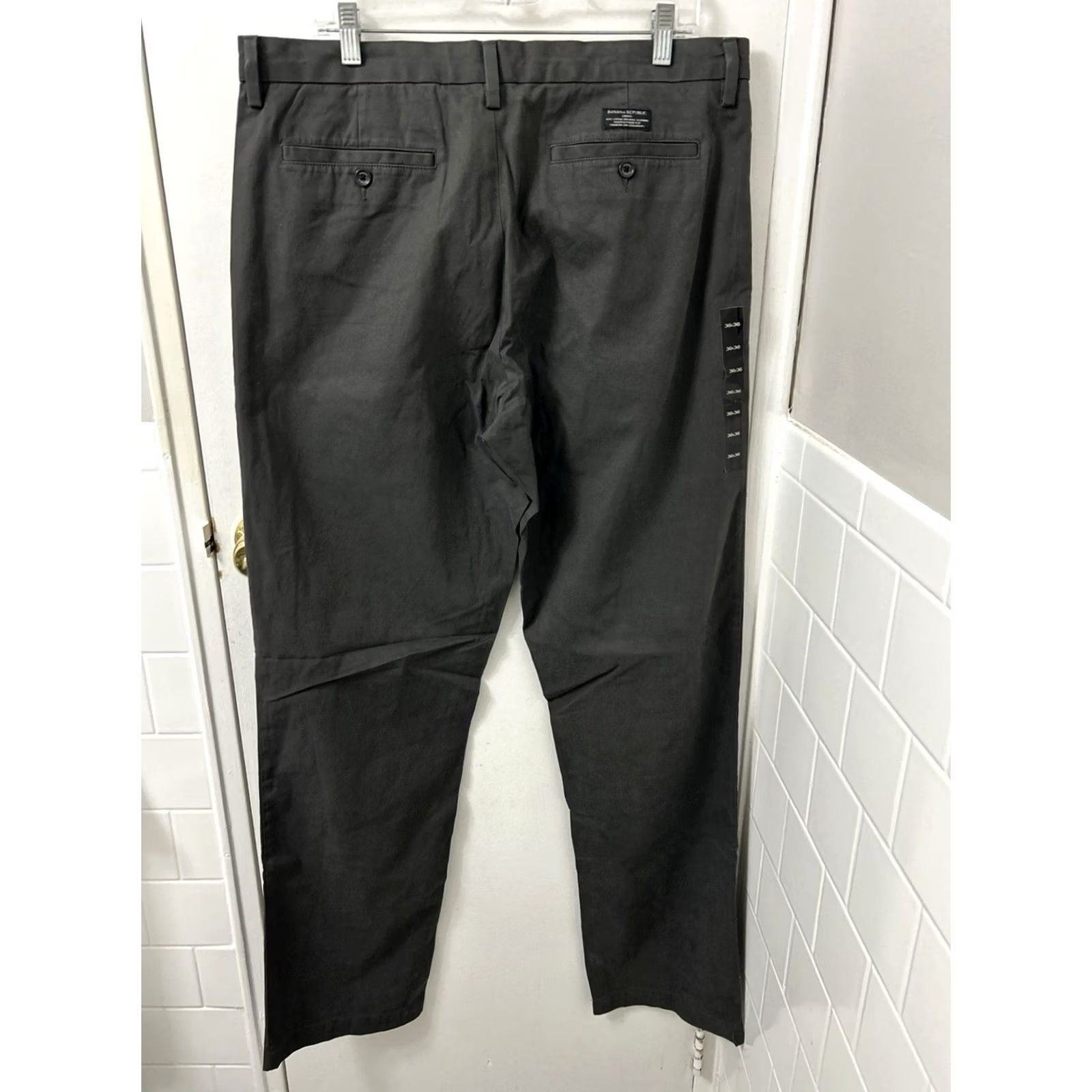 Banana Republic VINTAGE Banana Republic Gavin Chino Pants Mens 36x36 Dark Gray Straight Leg Cotton NWT Size US 36 / EU 52 - 2 Thumbnail