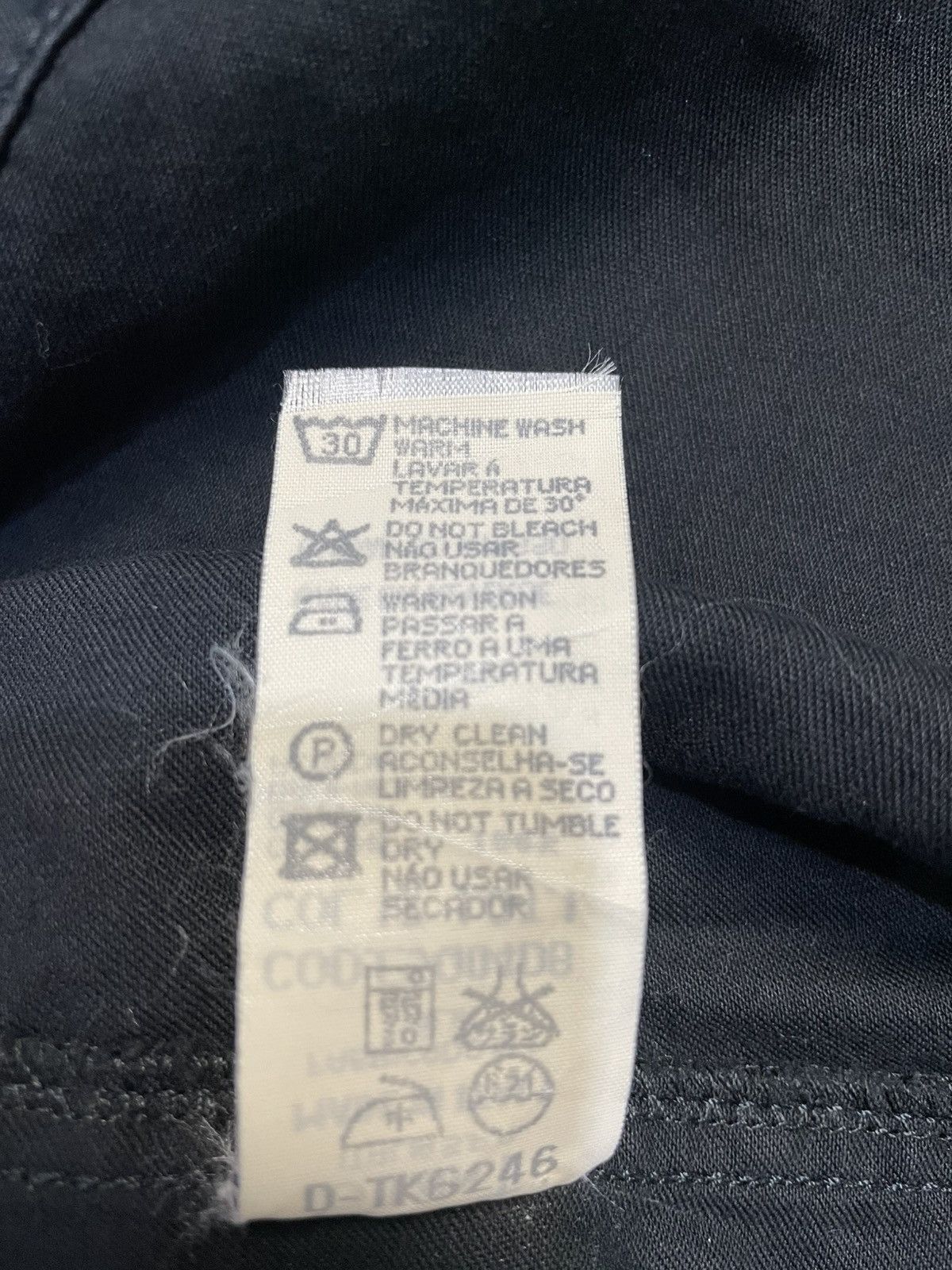 Armani Vintage Armani Jeans Vest Size US S / EU 44-46 / 1 - 8 Thumbnail