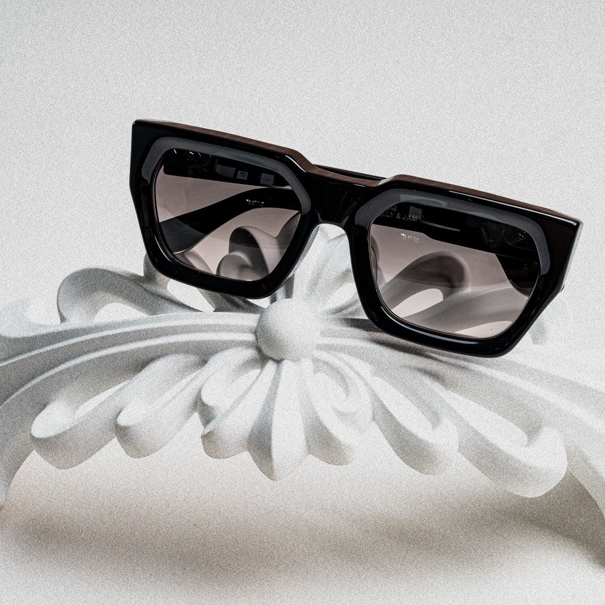 Chrome Hearts CHROME HEARTS JELLY & JAM BLACK SUNGLASSES Size ONE SIZE - 6 Thumbnail
