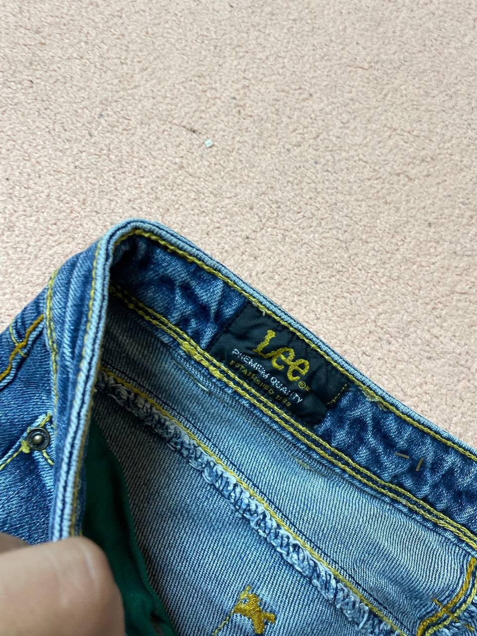 Japanese Brand × Lee Vintage 90's Lee Denim Blue Jeans Faded Distressed Size 27" / US 4 / IT 40 - 2 Thumbnail