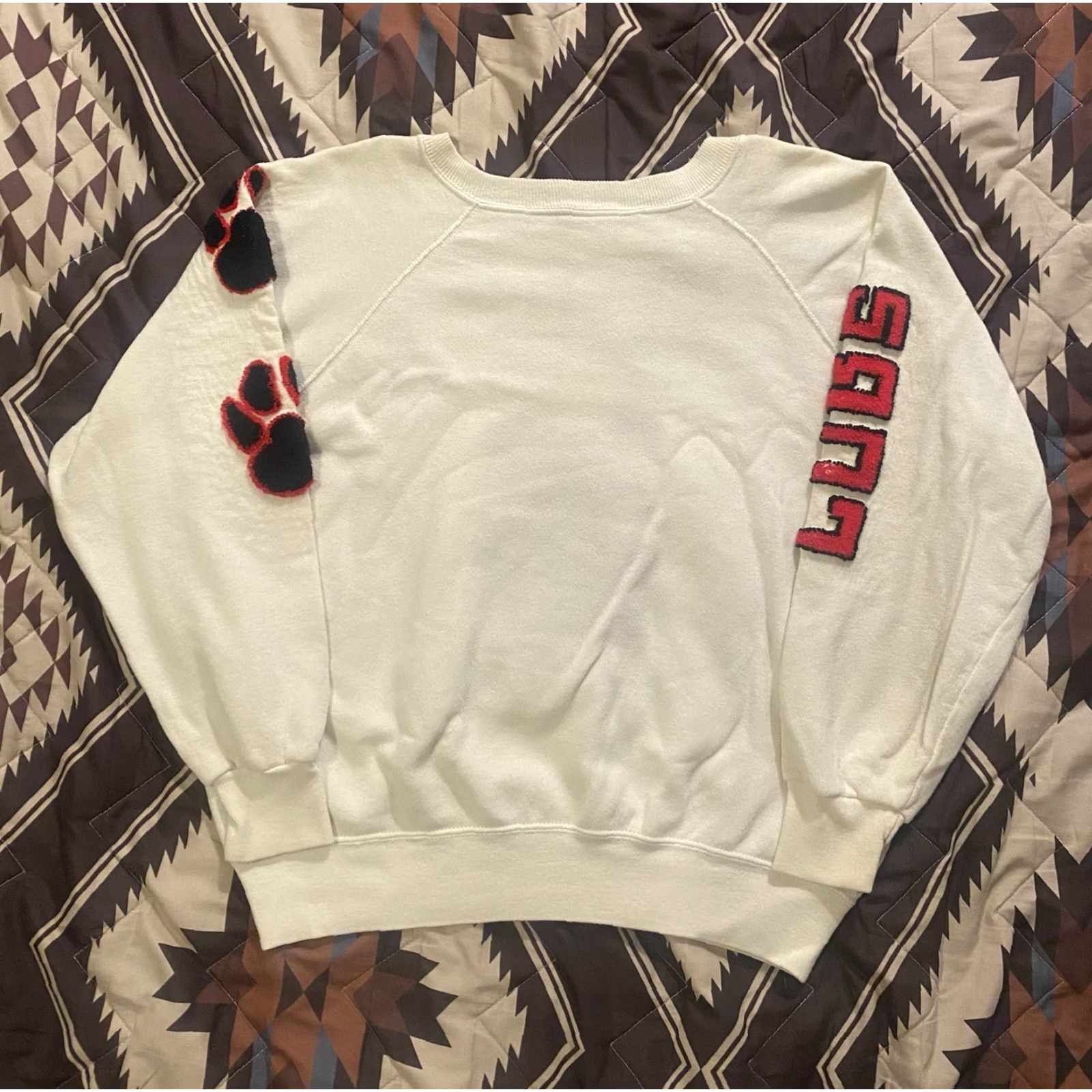 Vintage VINTAGE Bassett Walker Sweatshirt Women’s Large Cubs Letterman Style Patches White 80s Embroidered Logo Crew Neck Pullover Cotton Blend Fleece Size L / US 10 / IT 46 - 2 Thumbnail
