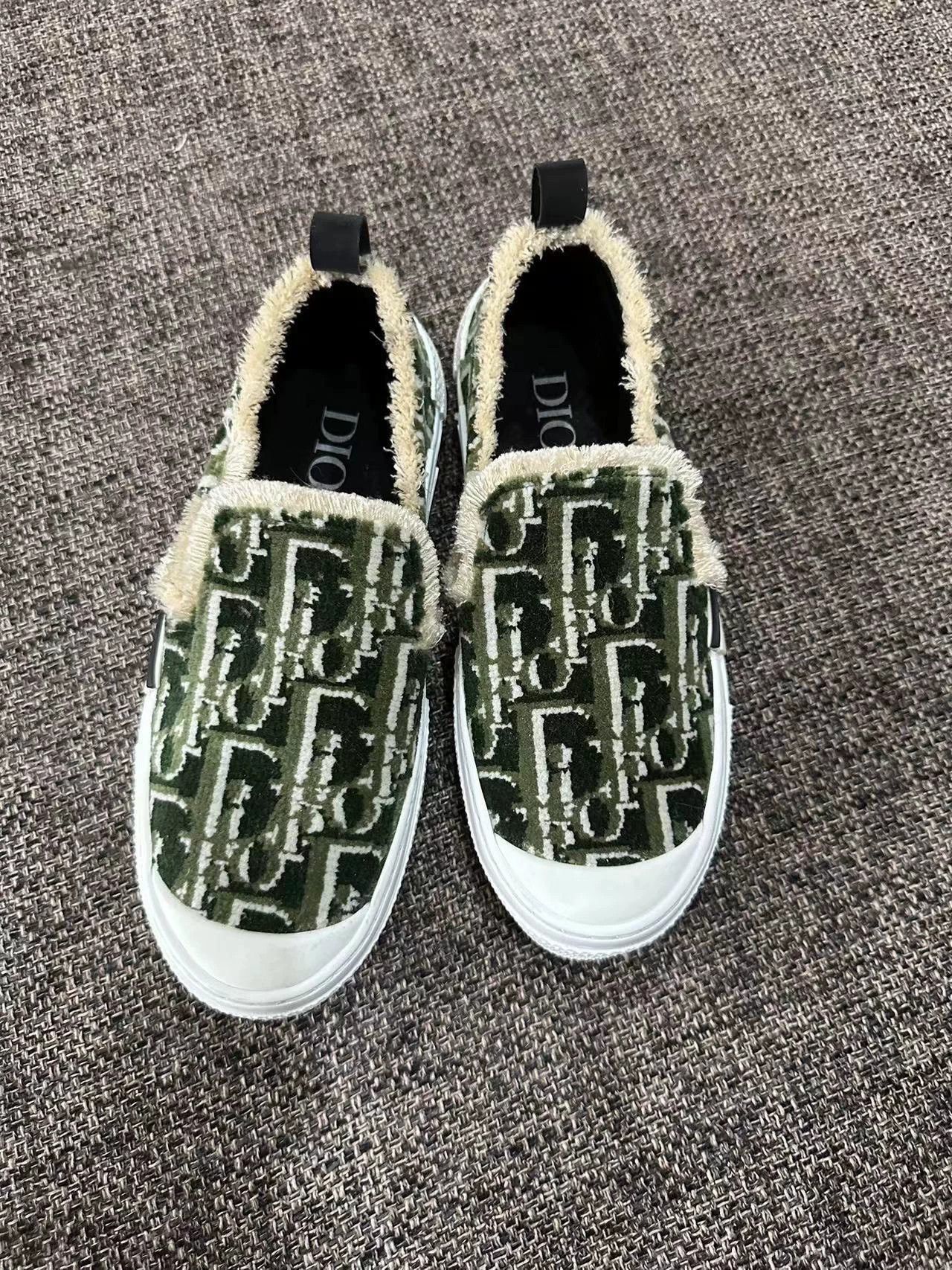 Dior Dior Oblique Sneakers Worn Once Women's 38 Size US 7.5 / IT 37.5 - 1 Thumbnail