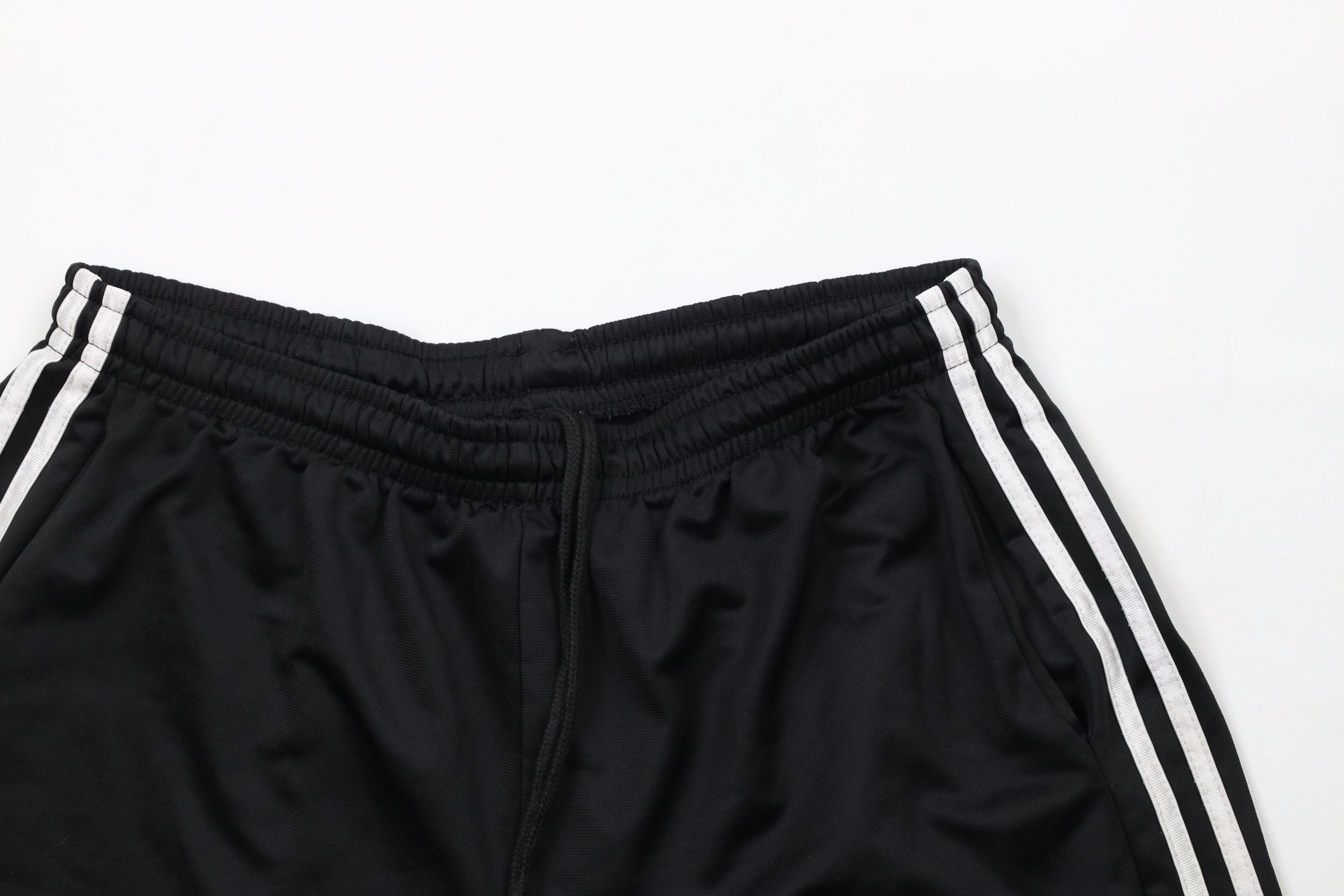 Vintage Vintage Y2K 2001 WWF Wrestling Striped Triple H Shorts Black Size US 34 / EU 50 - 2 Thumbnail