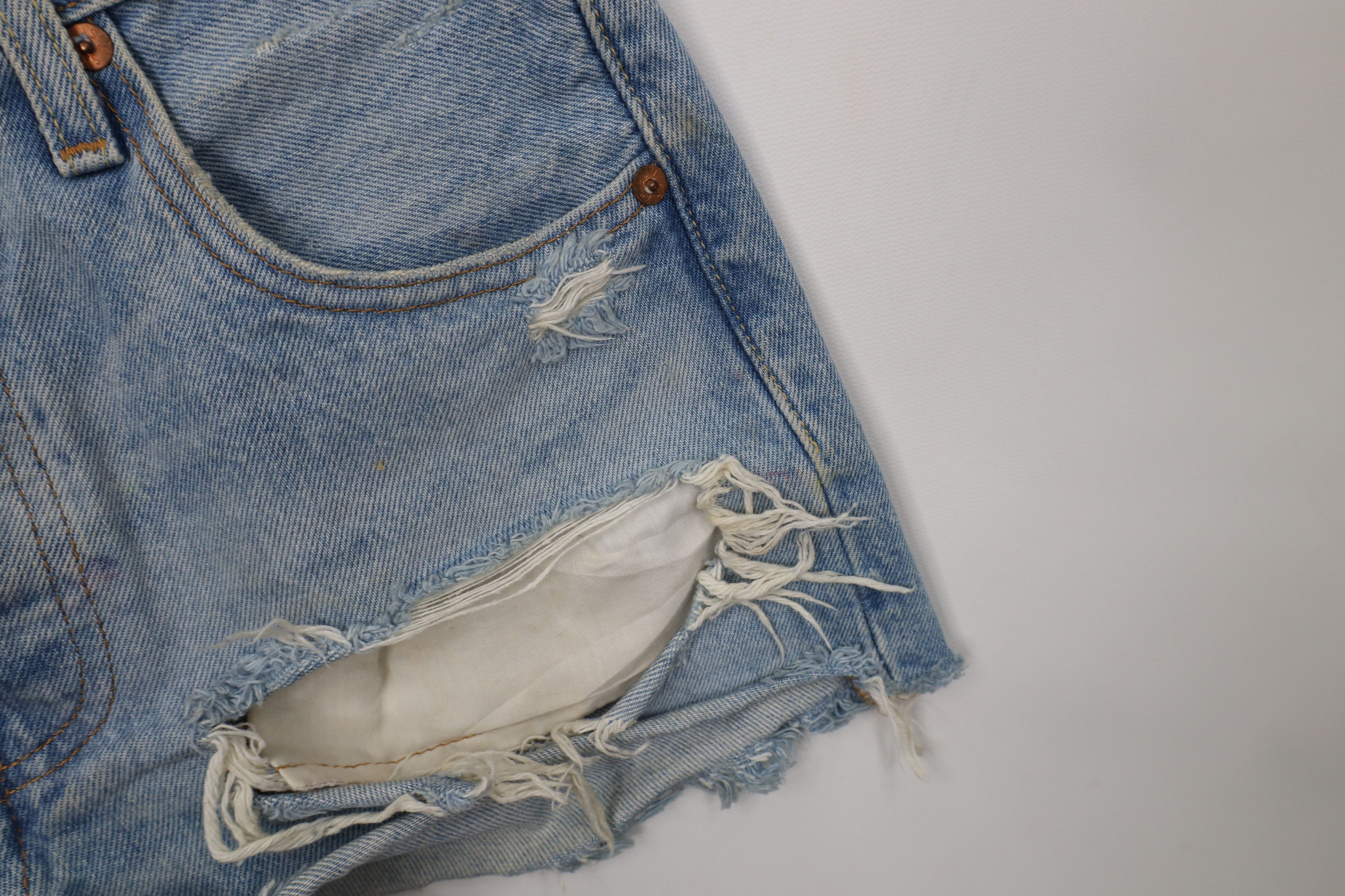 Levi's Vintage Y2K Levis 501xx Button Fly Original Denim Shorts Size 25" / US 0 / IT 36 - 5 Thumbnail