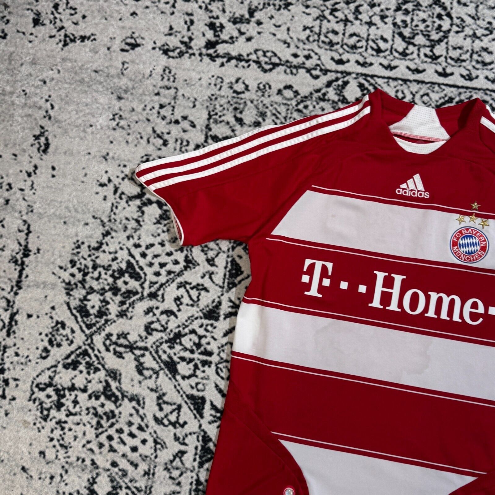 Adidas × Vintage Adidas Red White Polyester Jersey T-Shirt Size munchen Size US M / EU 48-50 / 2 - 8 Thumbnail