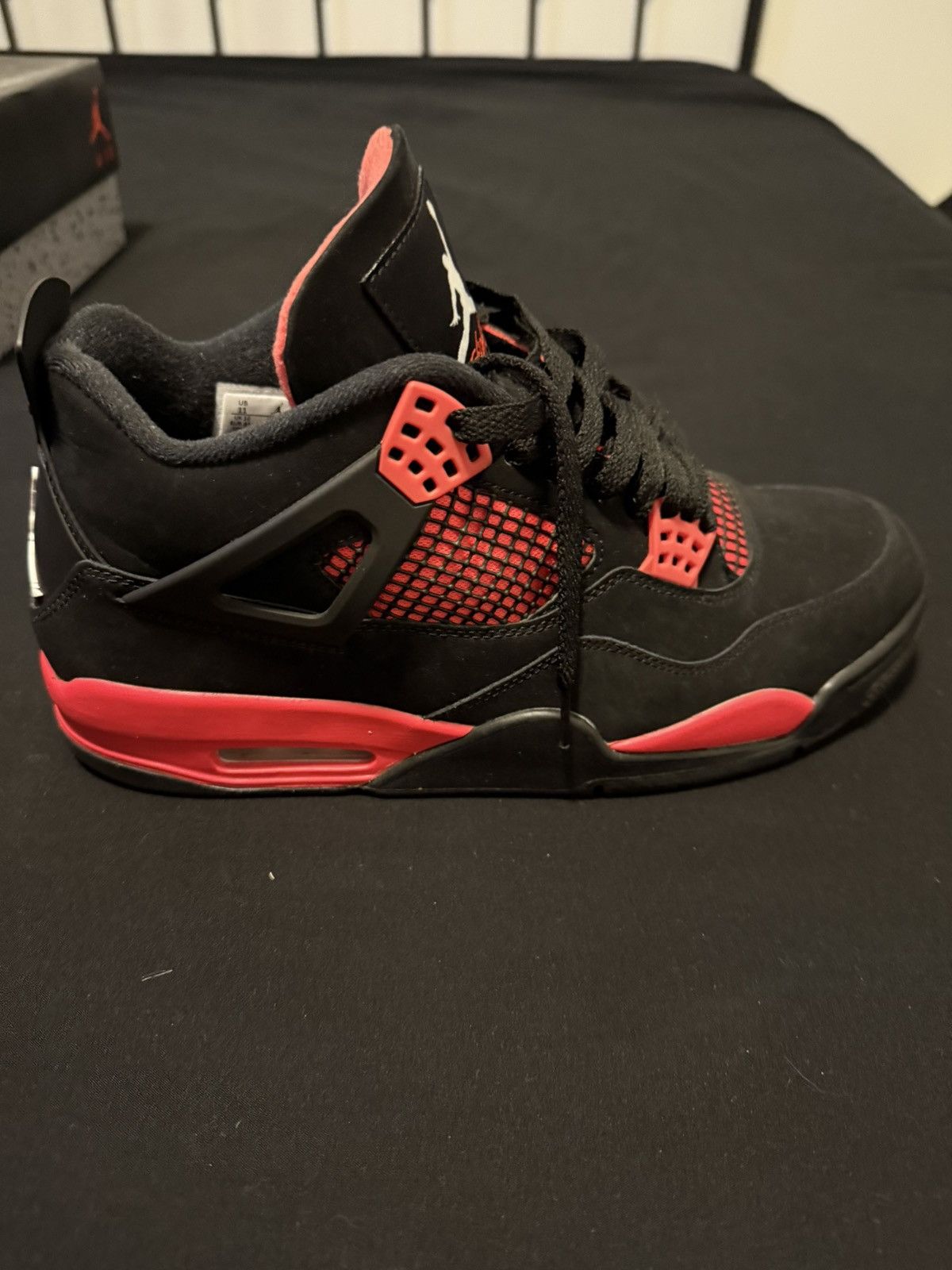 Jordan Brand Jordan 4 red thunder Size US 11 / EU 44 - 10 Thumbnail