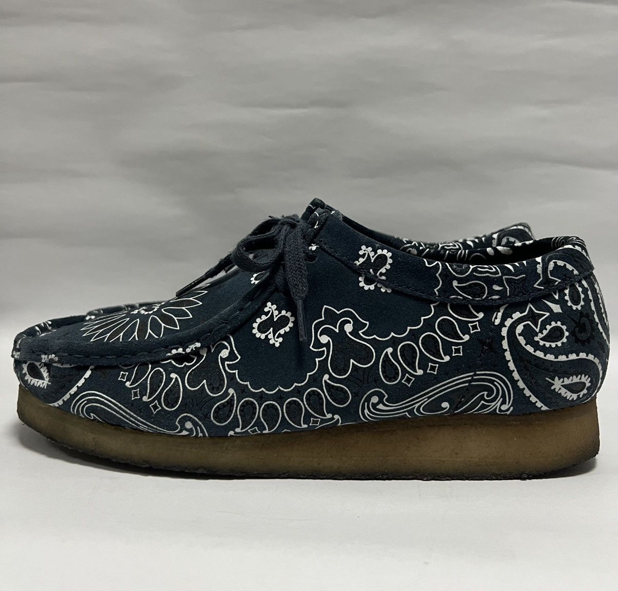 Clarks × Supreme Supreme x Clarks Originals - S/S 19’ Bandana Wallabee Size US 9 / EU 42 - 7 Thumbnail
