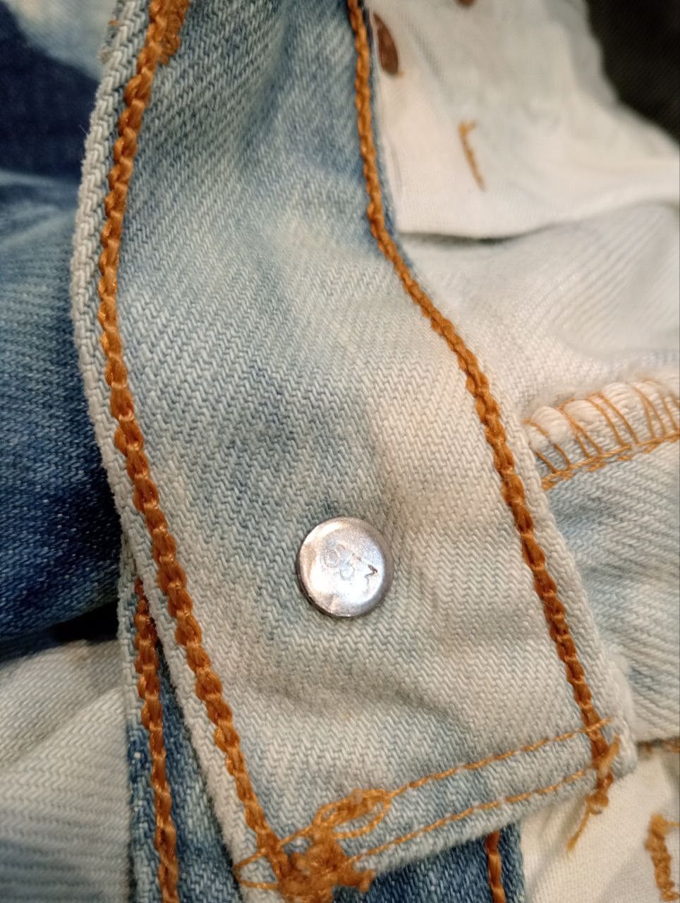 Levi's Vintage Clothing VINTAGE LEVI'S 501 BLEACH BLUE DENIM PANTS Size US 28 / EU 44 - 8 Thumbnail