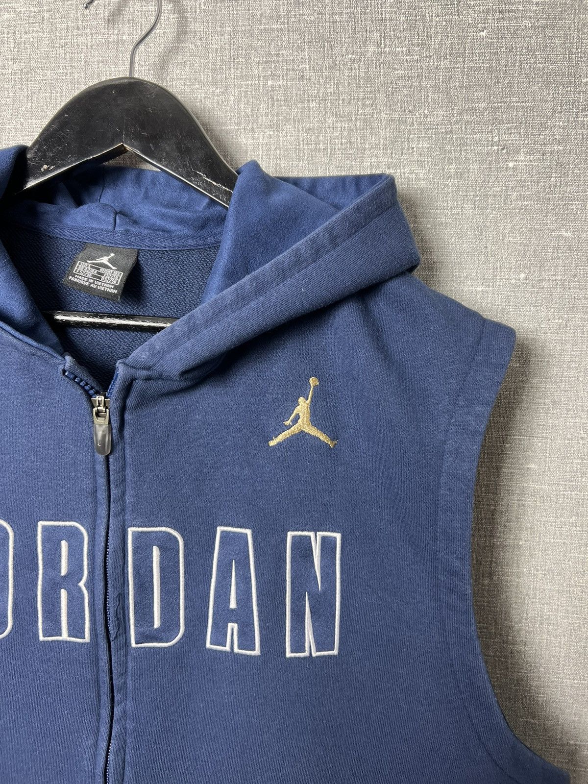Jordan Brand Vintage Air Jordan Sleeveless Hoodie Big Logo Size US L / EU 52-54 / 3 - 3 Thumbnail