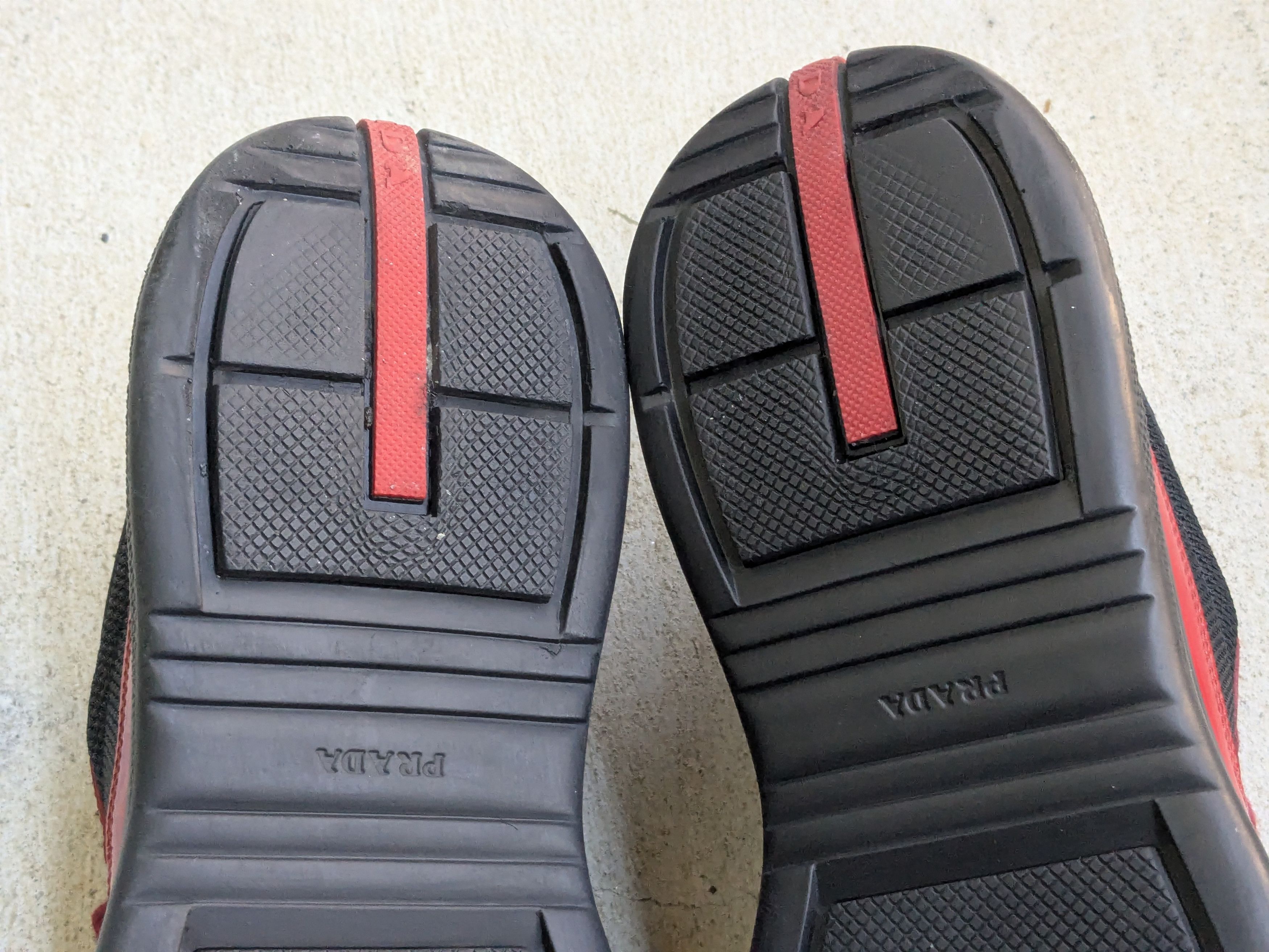 Prada Prada America's Cup Sneakers Red Black Patent 10 Black Size US 10 / EU 43 - 17 Thumbnail