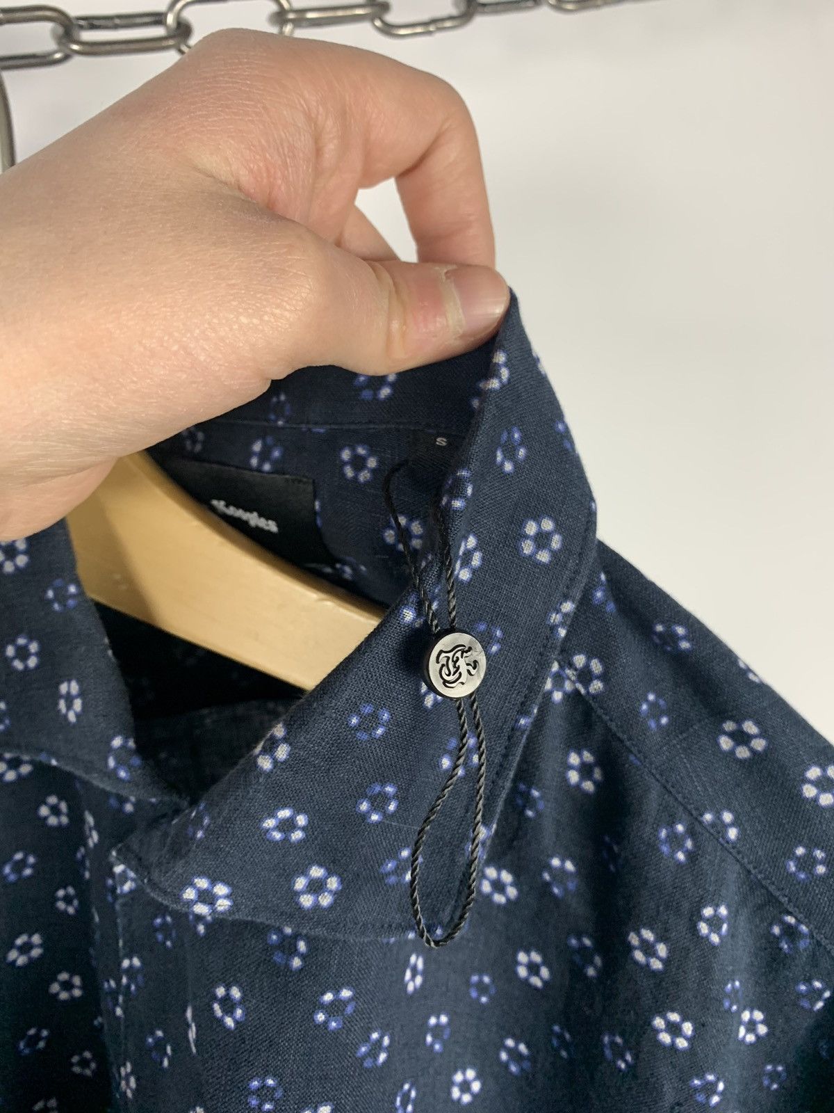 The Kooples The Kooples Linen Shirt Fitted Floral Pattern Men Size Small Size US S / EU 44-46 / 1 - 5 Thumbnail