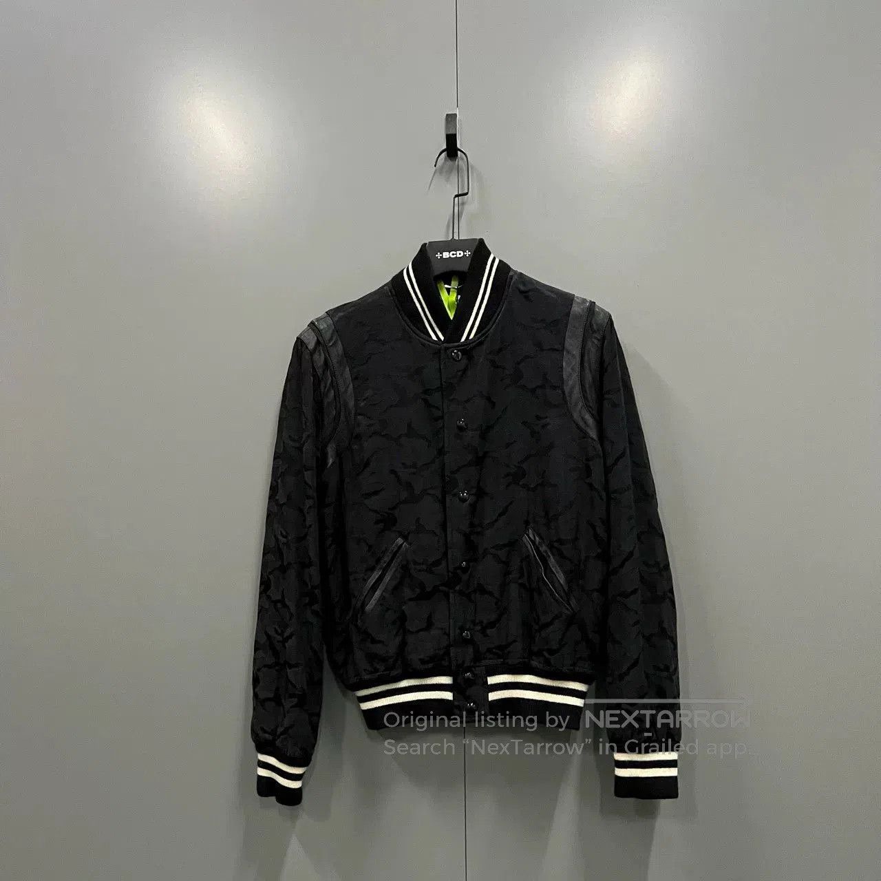 Saint Laurent Paris saint laurent black patterned bomber jacket. Size US M / EU 48-50 / 2 - 1 Thumbnail