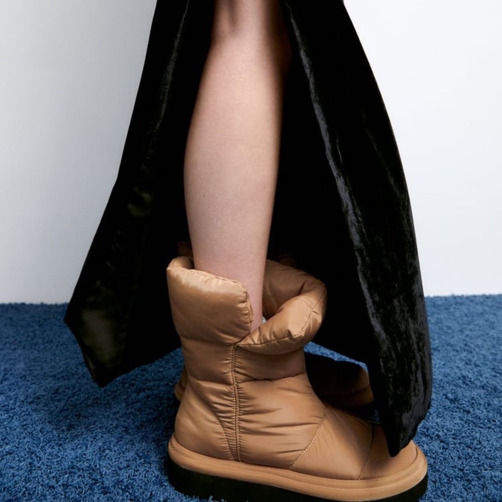 Zara ZARA QUILTED LOW HEEL ANKLE BOOTS BEIGE Size US 7.5 / IT 37.5 - 2 Thumbnail