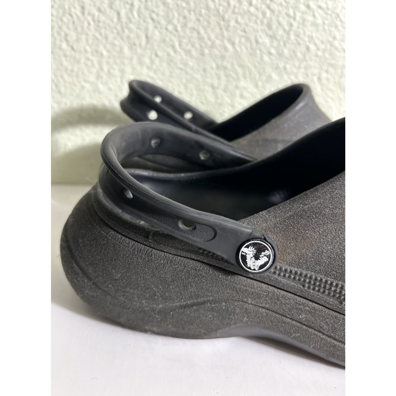 Crocs Crocs Baya Platform Clog Sandals Black Glitter Women's Size 11 Shoes Slip-On Platform Womens Size US 11 / IT 41 - 4 Thumbnail