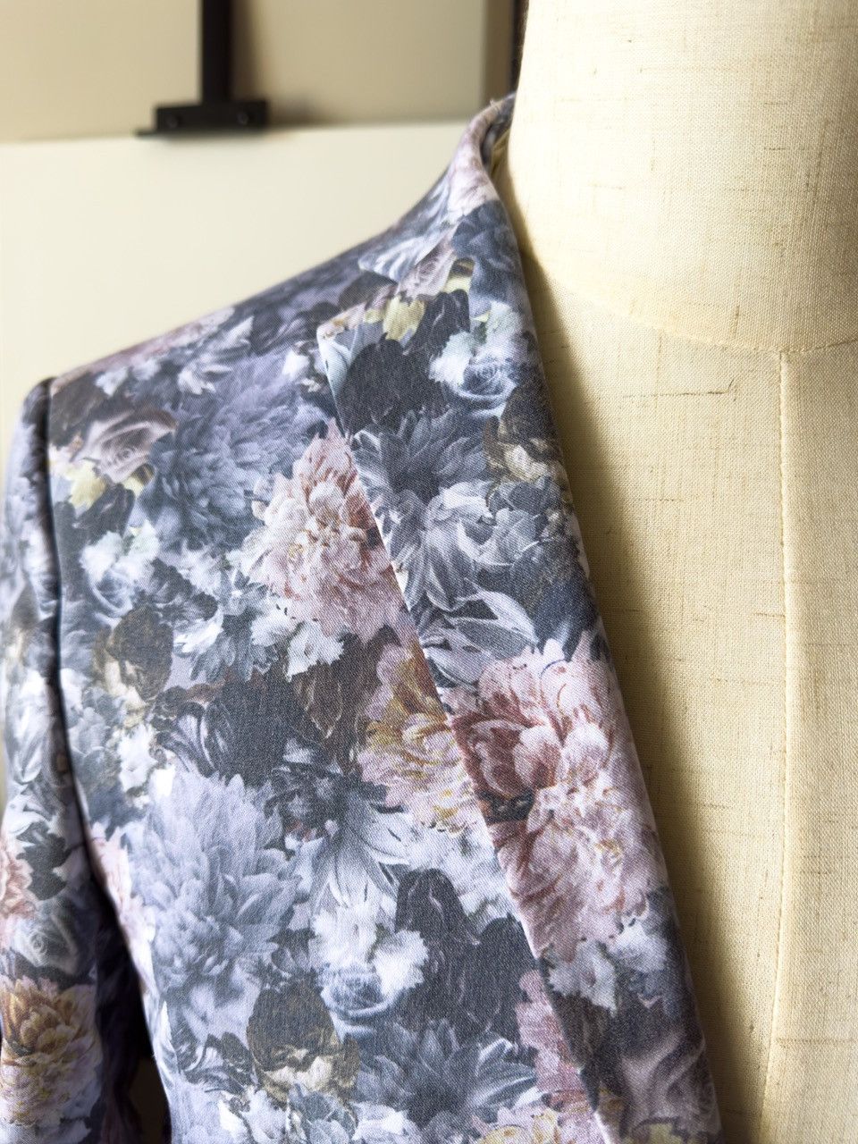 Boohoo boohooMAN Floral Print Skinny Fit Suit - 40R Size 40R - 7 Thumbnail