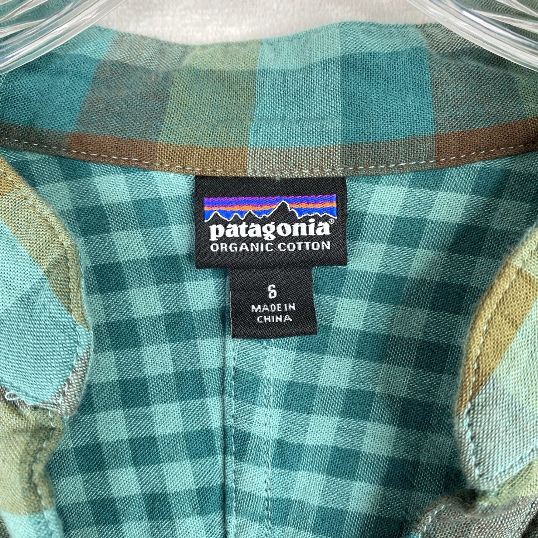 Patagonia Patagonia Shirt Womens 6 Green Plaid Button-Up V-Neck Pocket Flannel Organic Cotton Top Size M / US 6-8 / IT 42-44 - 5 Thumbnail