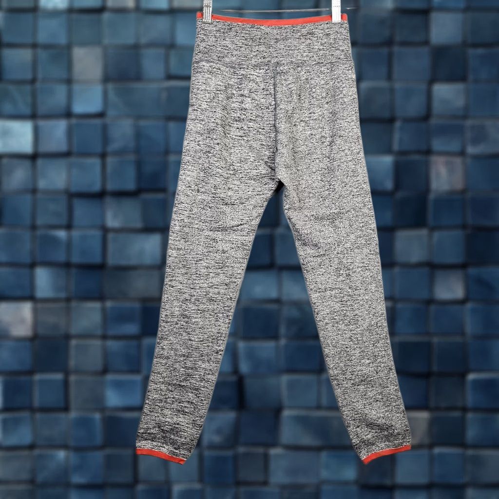 Athleta Athleta Womens Stretch Andes Nylon Woven Legging Sz M Gray Jegging Pants Size 32" / US 10 / IT 46 - 1 Thumbnail