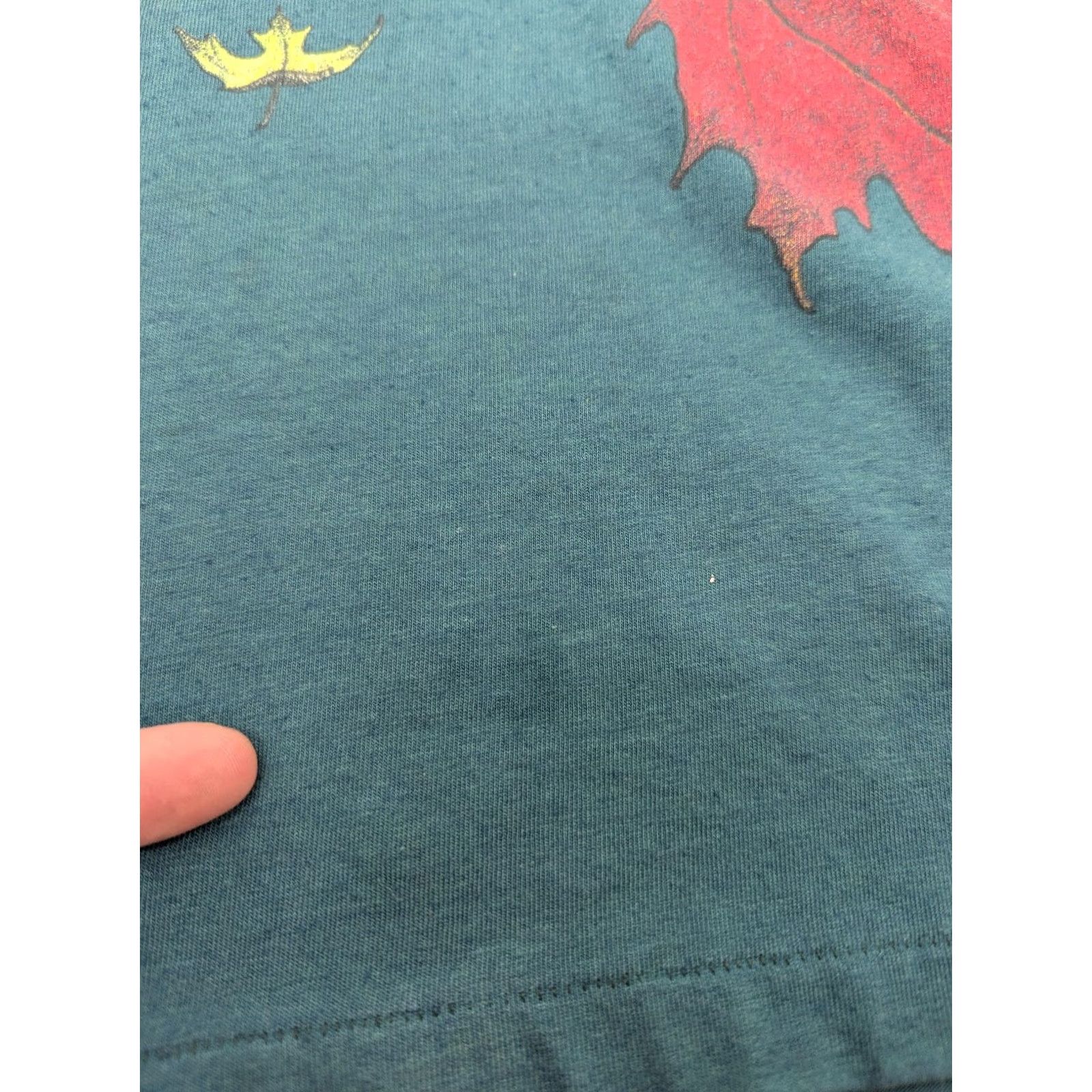 Vintage Vintage Liscombe Lodge Canada Maple Leaf Shirt Green 90s Crew Neck T-Shirt Logo Men S/M Autumn Christmas Maple Leaf Canada Shirt Mens Size US S / EU 44-46 / 1 - 7 Thumbnail