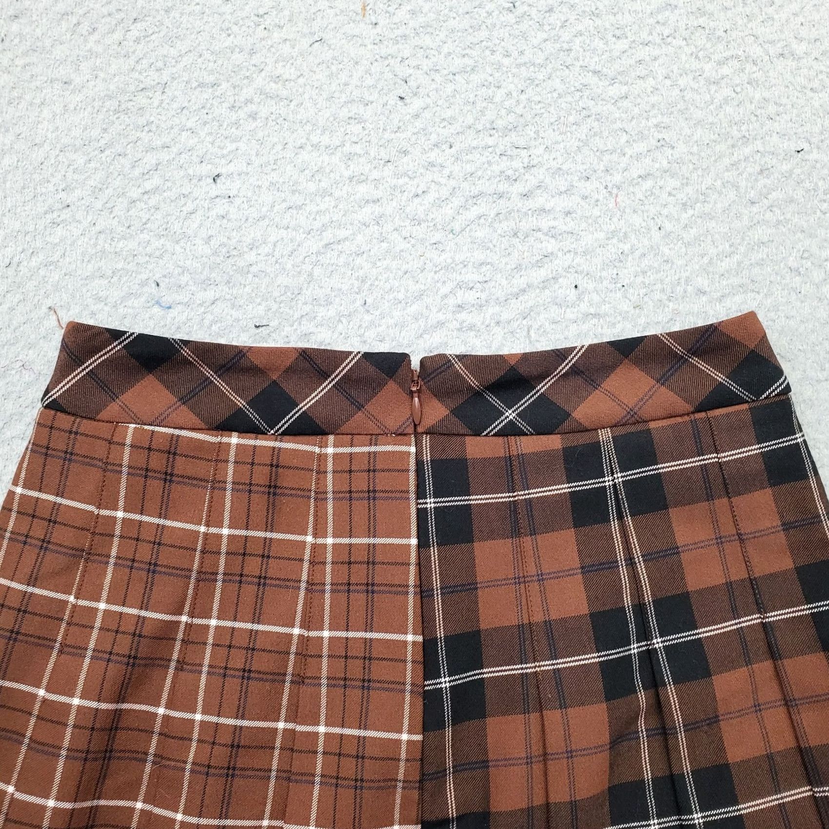 Vintage VINTAGE Aritzia Sunday Best Skirt Womens Size 0 Multi Plaid Pleated Back Zip Size 25" / US 0 / IT 36 - 8 Thumbnail