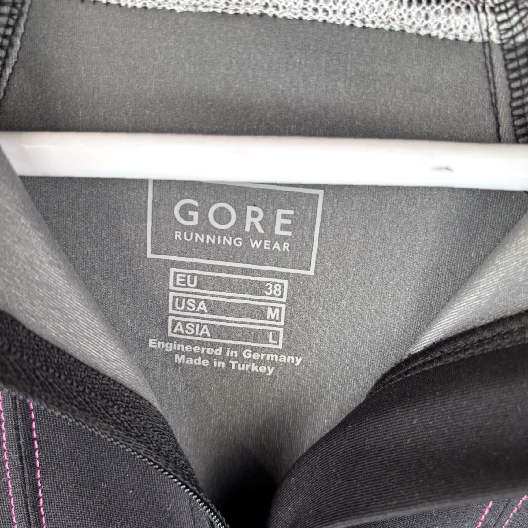 Vintage GORE RUNNING WEAR Jacket Women M Black Pink Wind Stopper Soft Shell Pockets Track Jacket Size M / US 6-8 / IT 42-44 - 3 Thumbnail