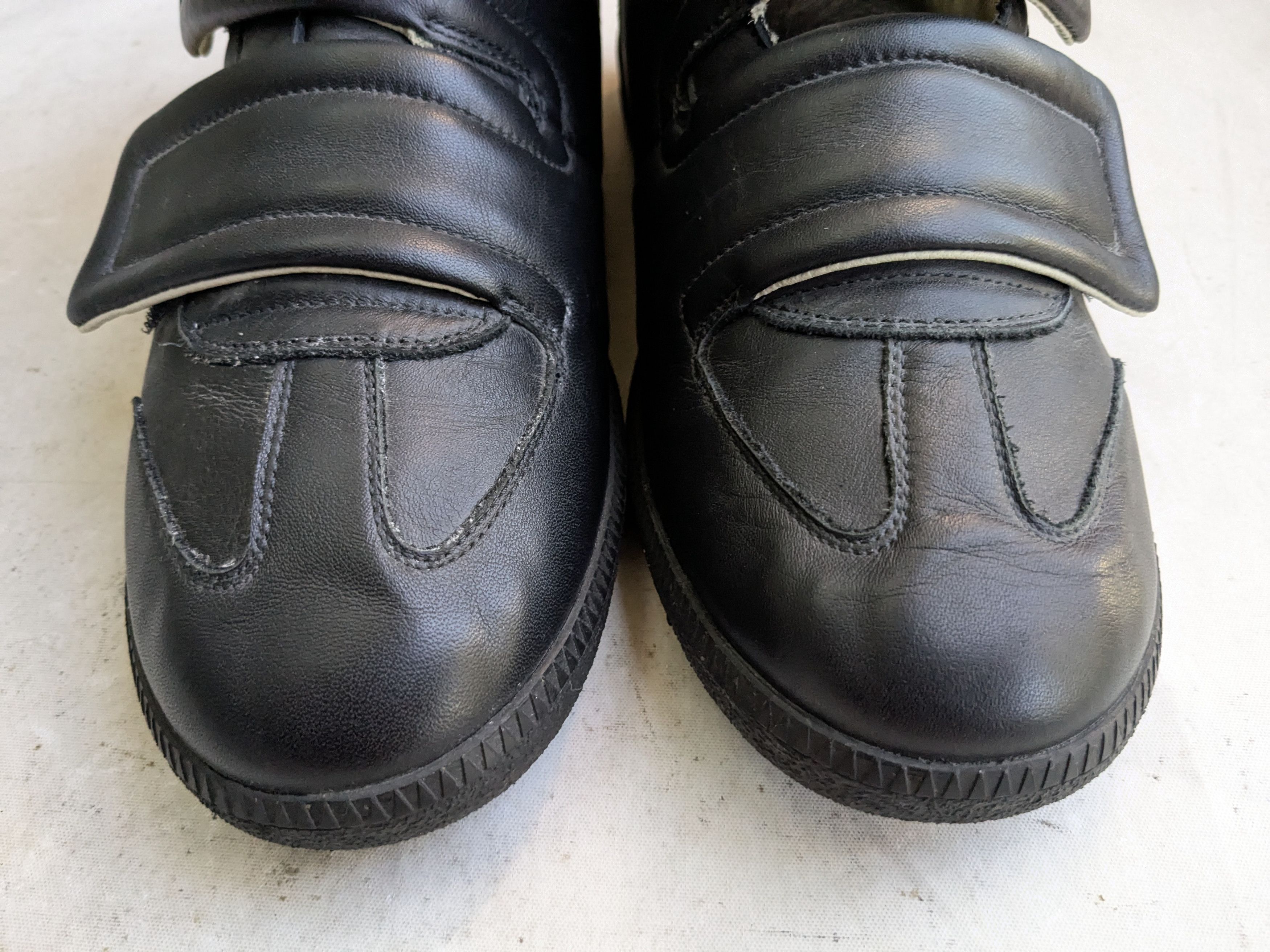 Maison Margiela Maison Margiela Clinic Black 11 44 High Tops Leather Size US 11 / EU 44 - 2 Thumbnail