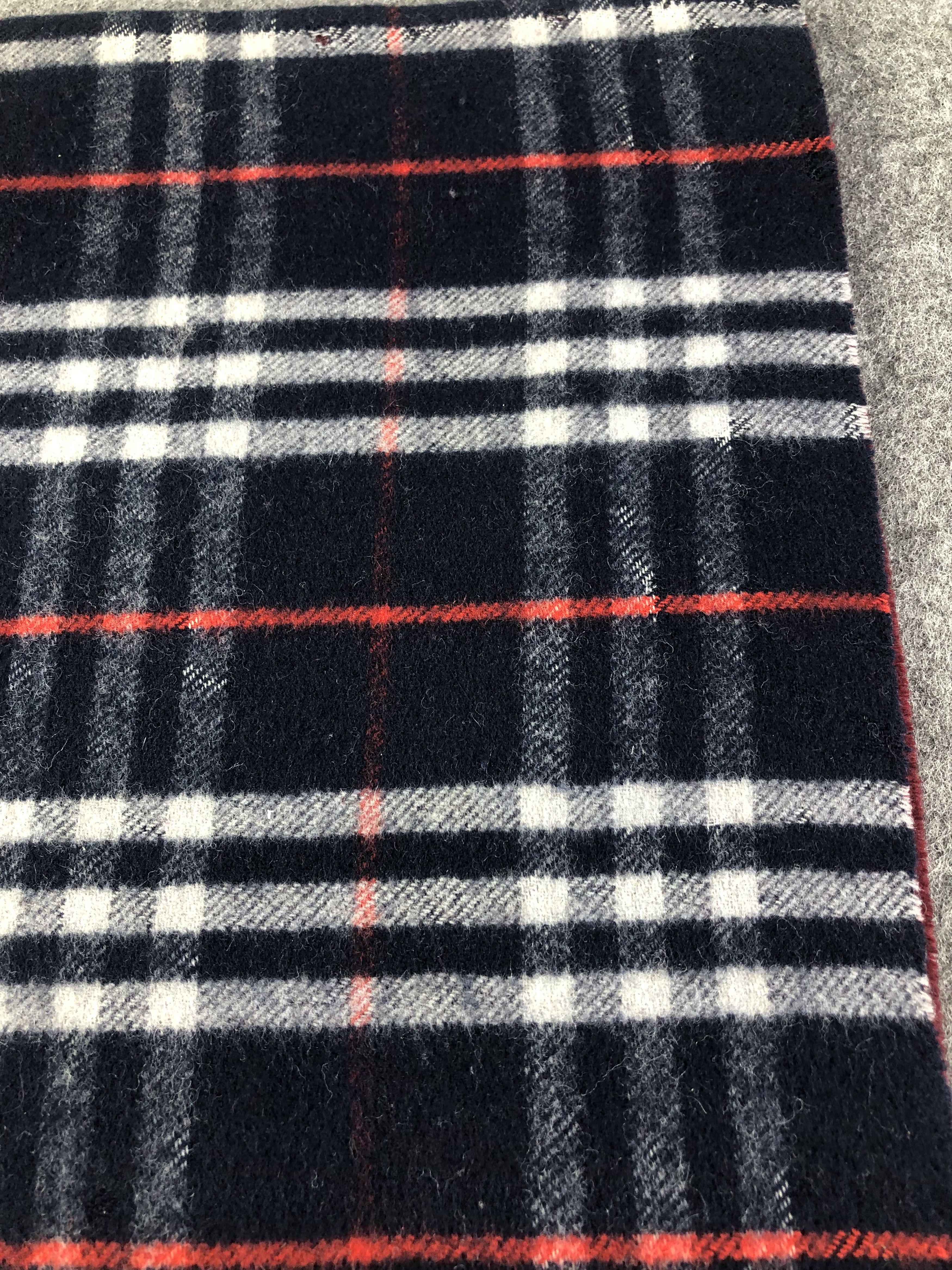 Burberry Burberry Blue Scarf / Muffler / Neckwear Size ONE SIZE - 5 Thumbnail