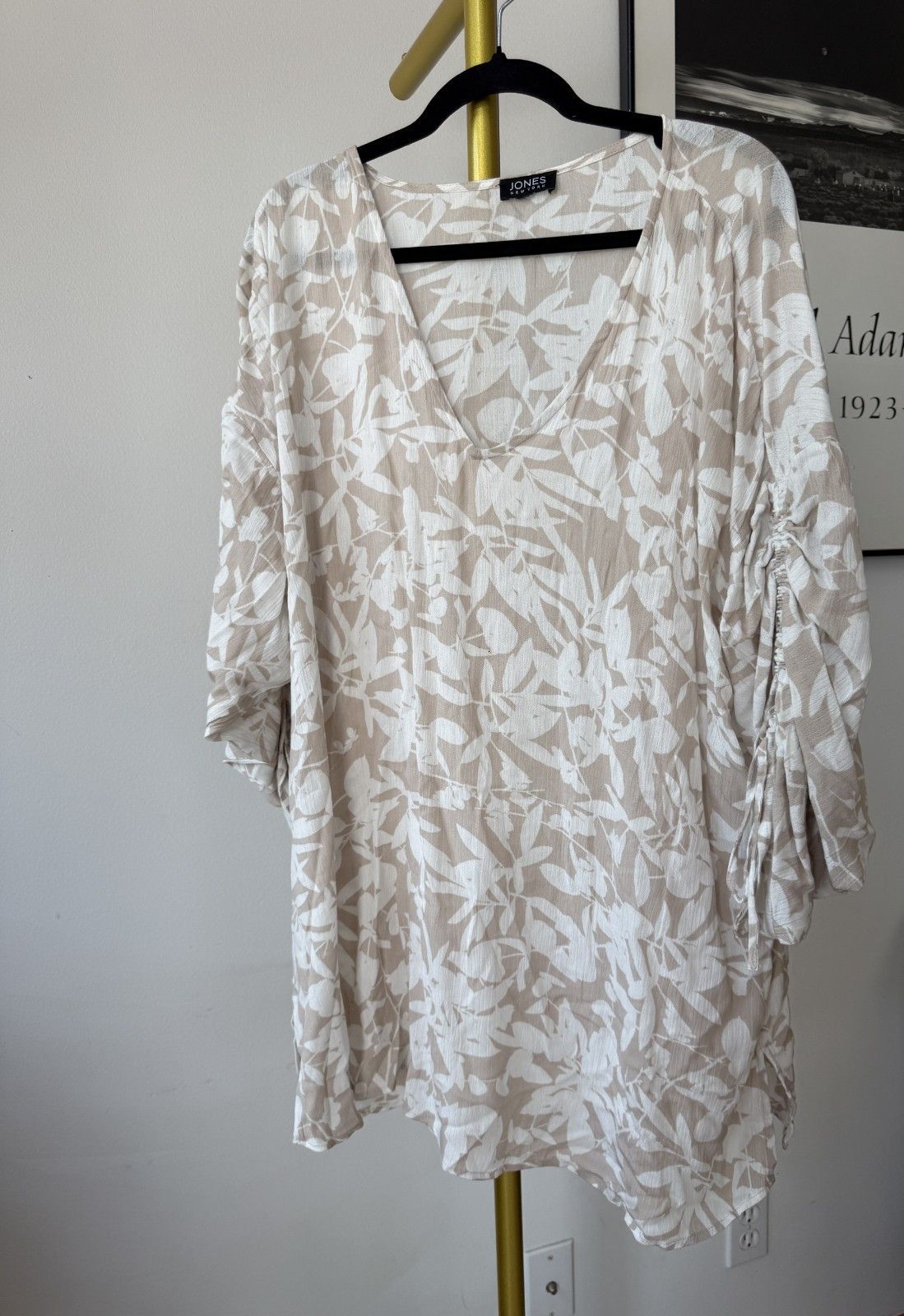 Jones New York Jones New York XL Shirt Top Floral V Neck 3/4 Sleeve R Size XL / US 12-14 / IT 48-50 - 1 Thumbnail