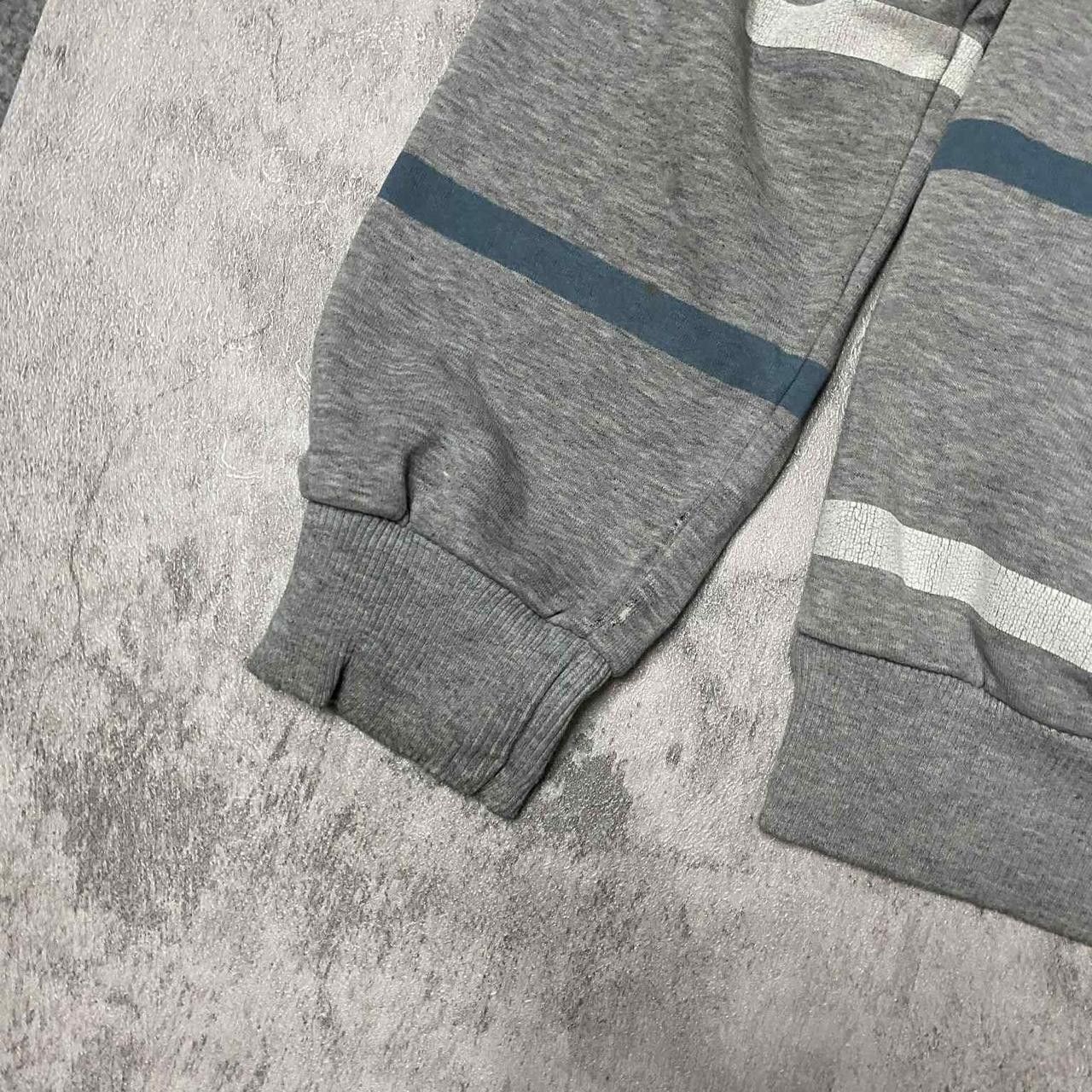 Other Grey and blue striped zip-up hoodie Size US L / EU 52-54 / 3 - 5 Thumbnail