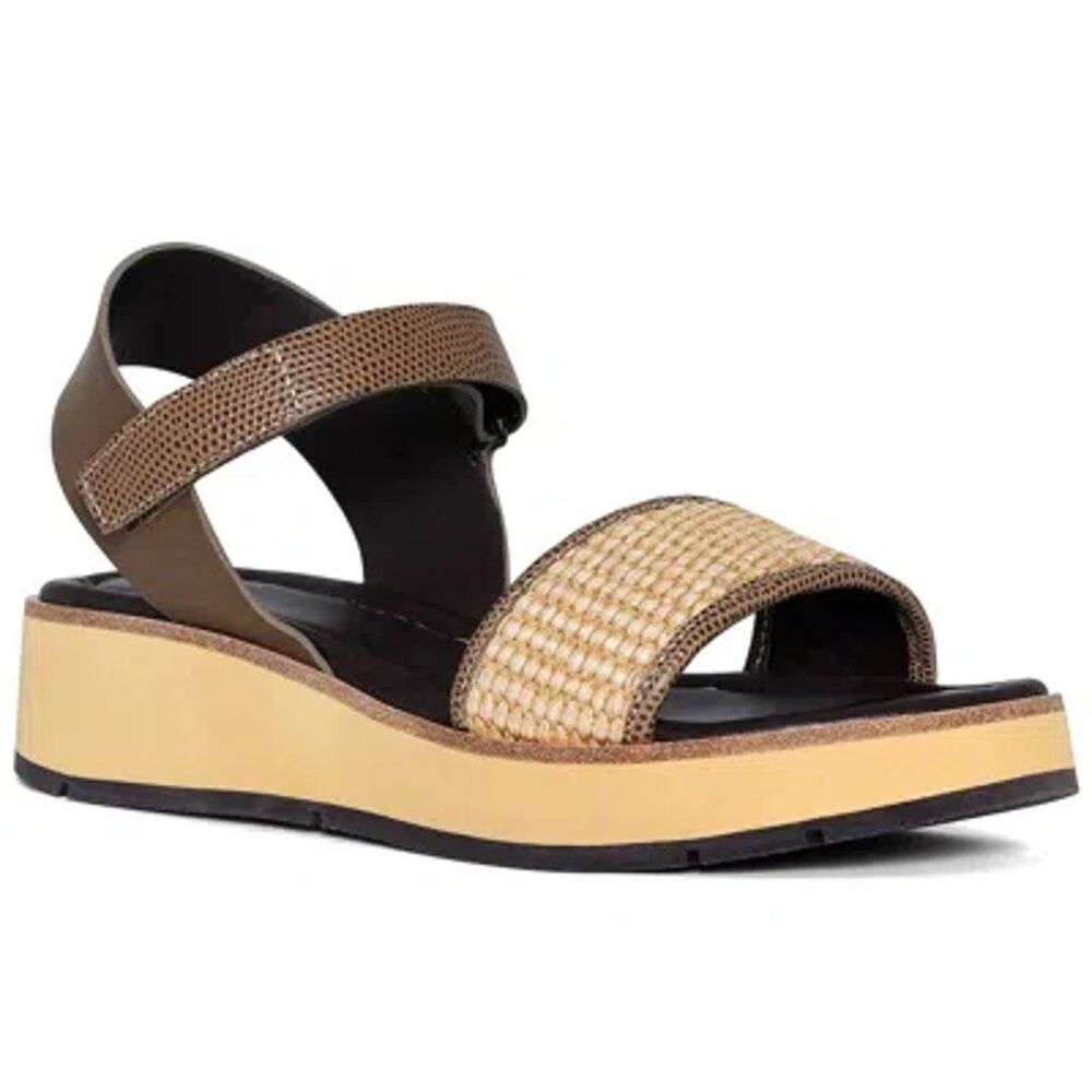 Donald Pliner NWT New Donald Pliner Kinsley Sandal In Biscotti Size 10M Size US 10 / IT 40 - 1 Thumbnail