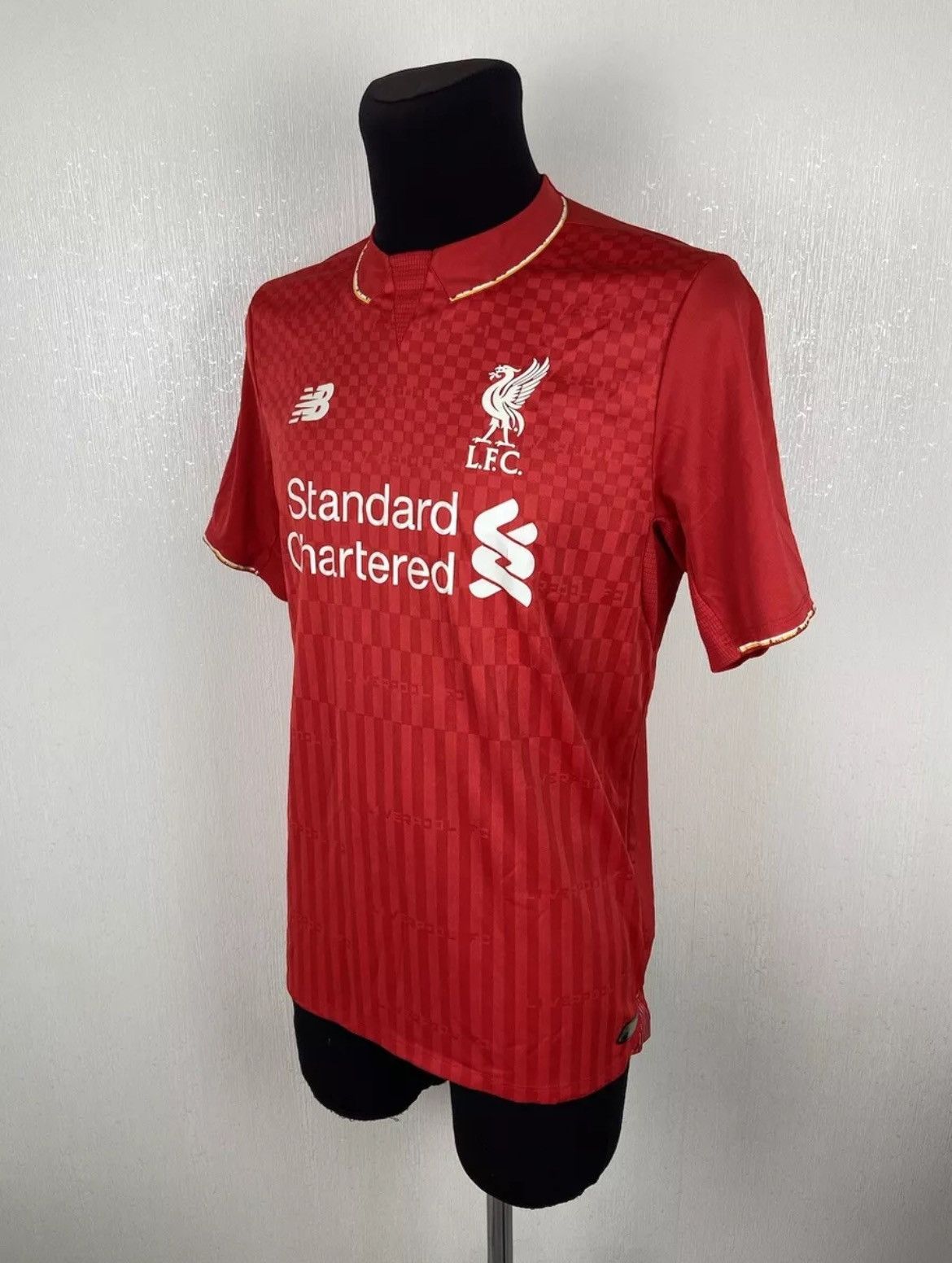 New Balance × Vintage Liverpool FC 2015/2016 Jersey Shirt New Balance Red Size M Size US M / EU 48-50 / 2 - 2 Thumbnail