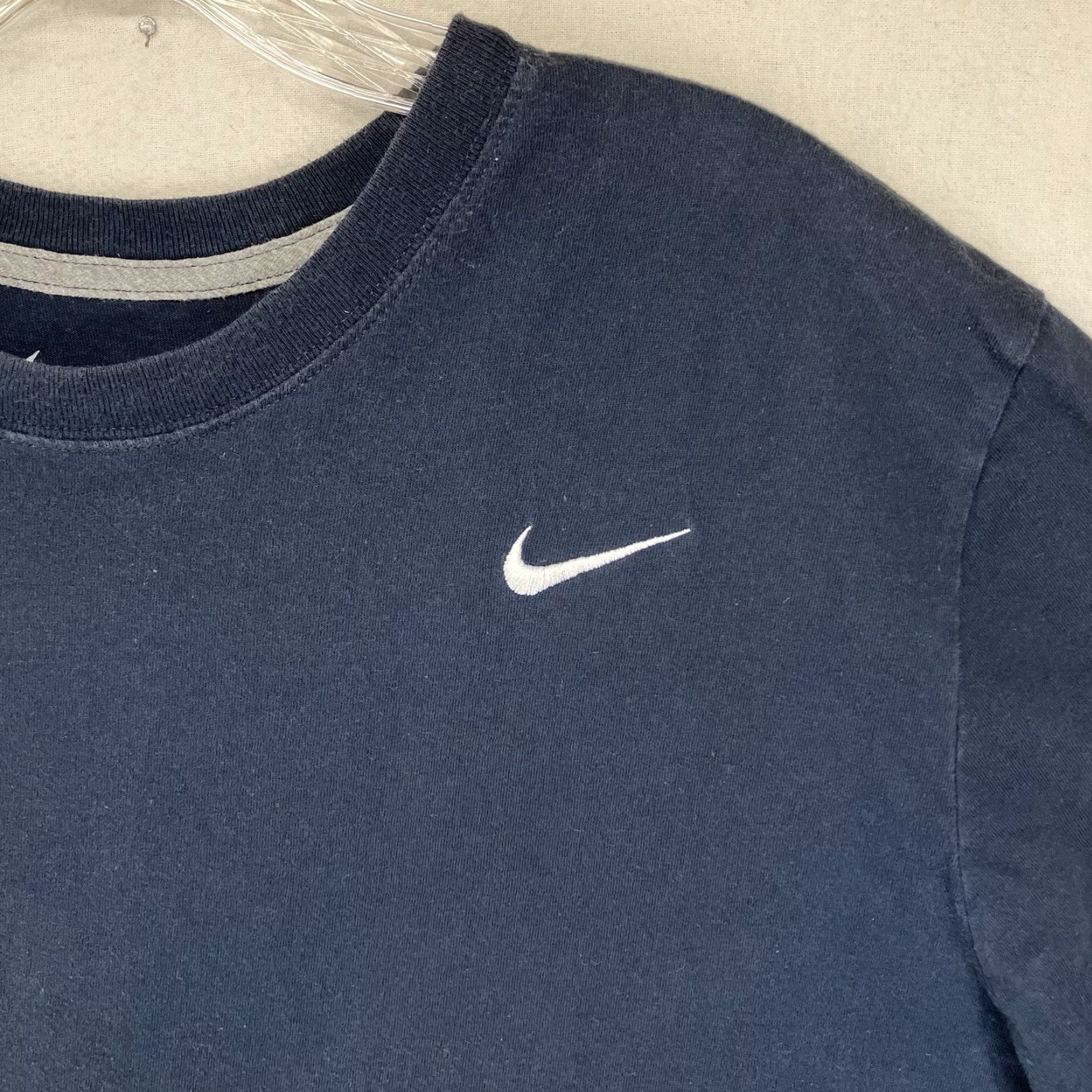 Nike VINTAGE Nike T-Shirt Men XL Black 90s Retro Sports Embroidered Short Sleeve Crew Neck Size US XL / EU 56 / 4 - 3 Thumbnail