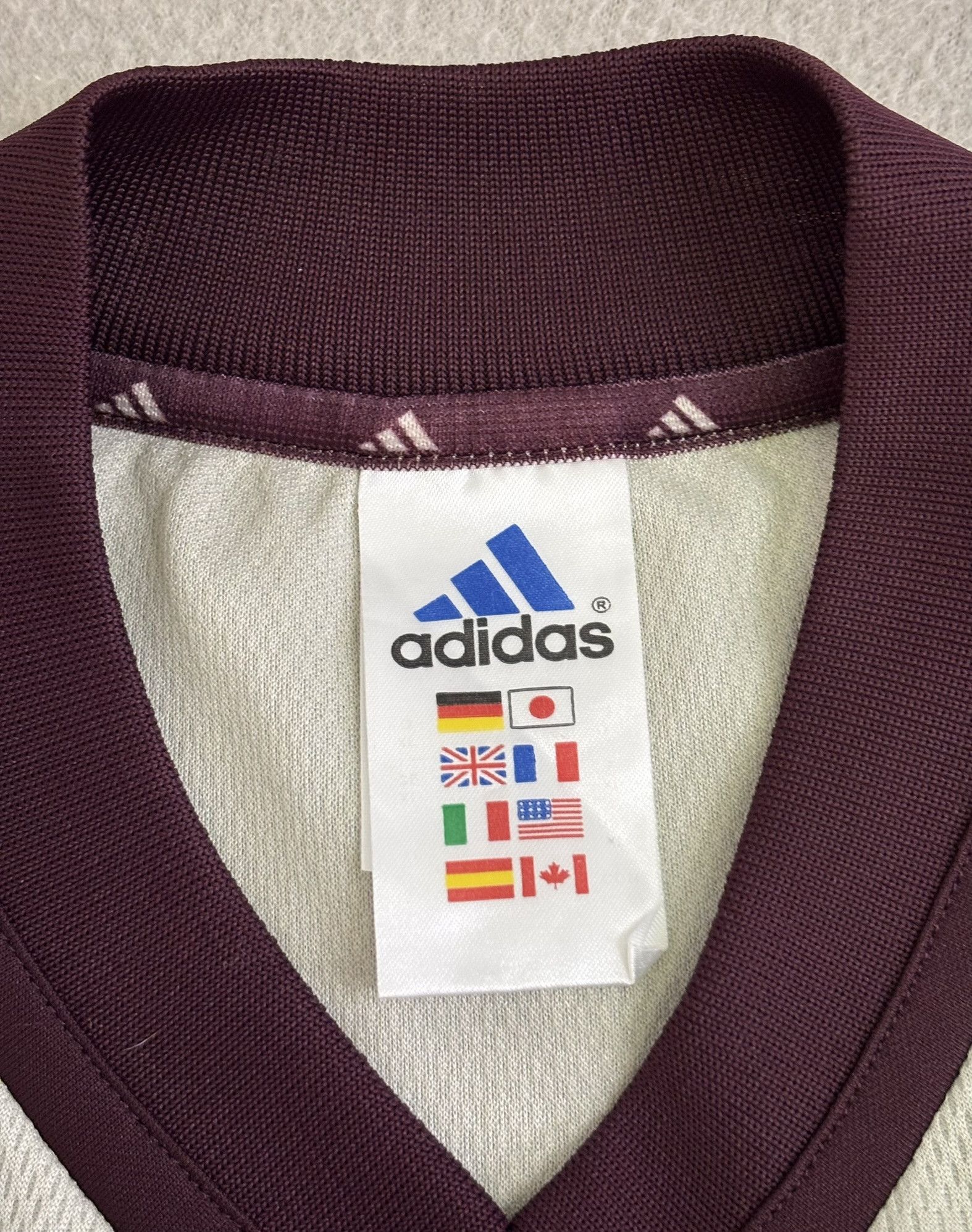 Adidas × Vintage Benfica Lisbon 2001-2002 Adidas Football Jersey size XL Size US XL / EU 56 / 4 - 13 Thumbnail