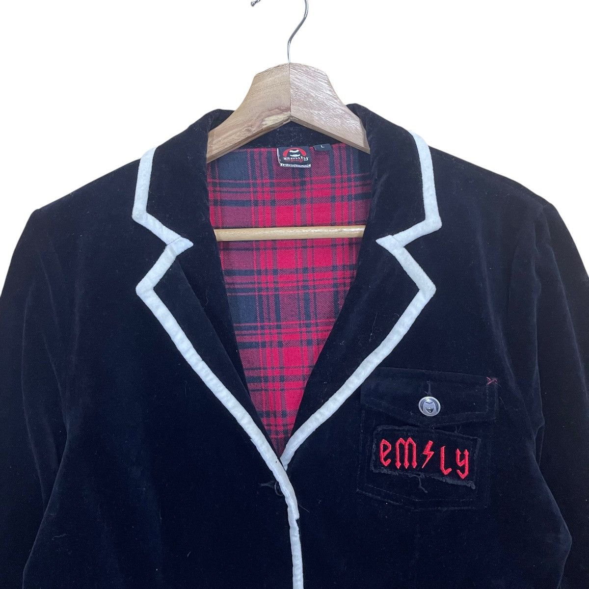 Japanese Brand × Vintage Emily the Strange Velvet Coat Size US S / EU 44-46 / 1 - 2 Thumbnail