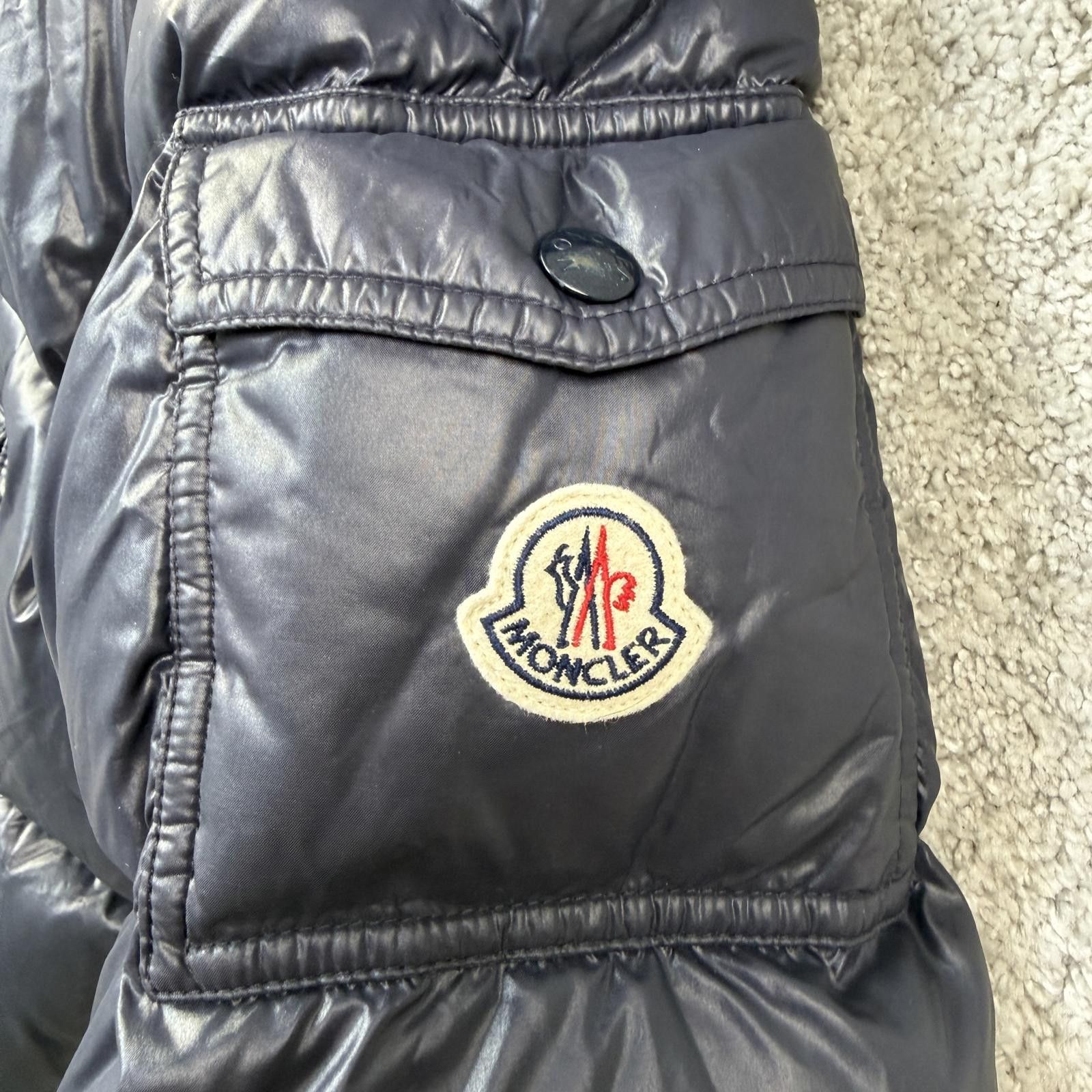 Moncler Moncler Ecrins Size 2 Size US M / EU 48-50 / 2 - 5 Thumbnail