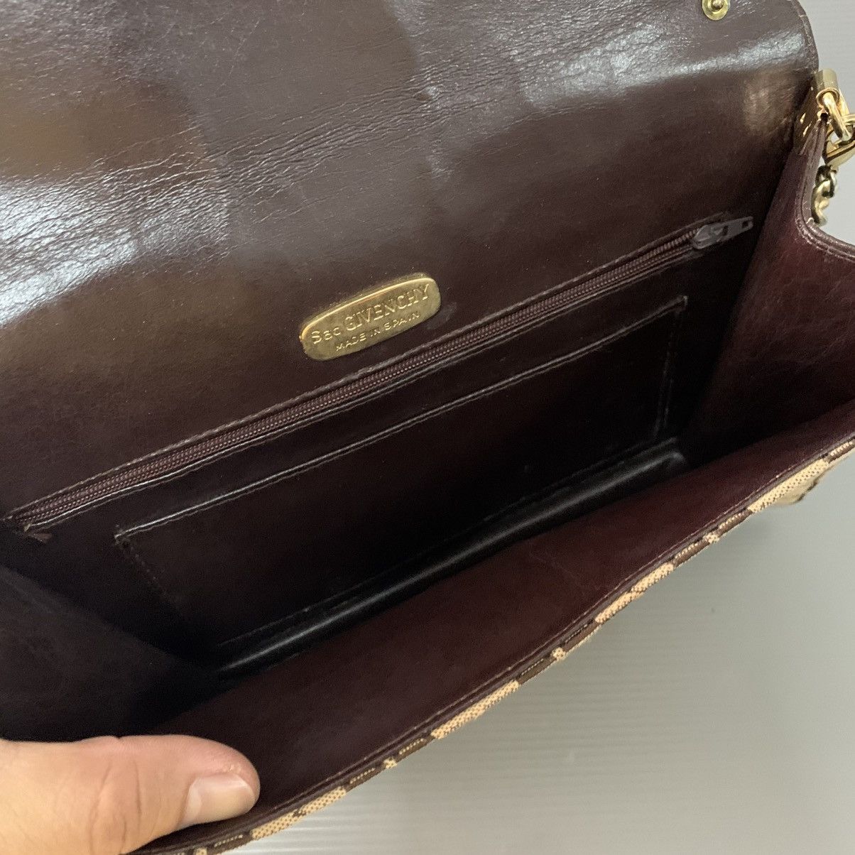 Givenchy Givenchy Vintage Clutch Chain Bag Size ONE SIZE - 12 Thumbnail