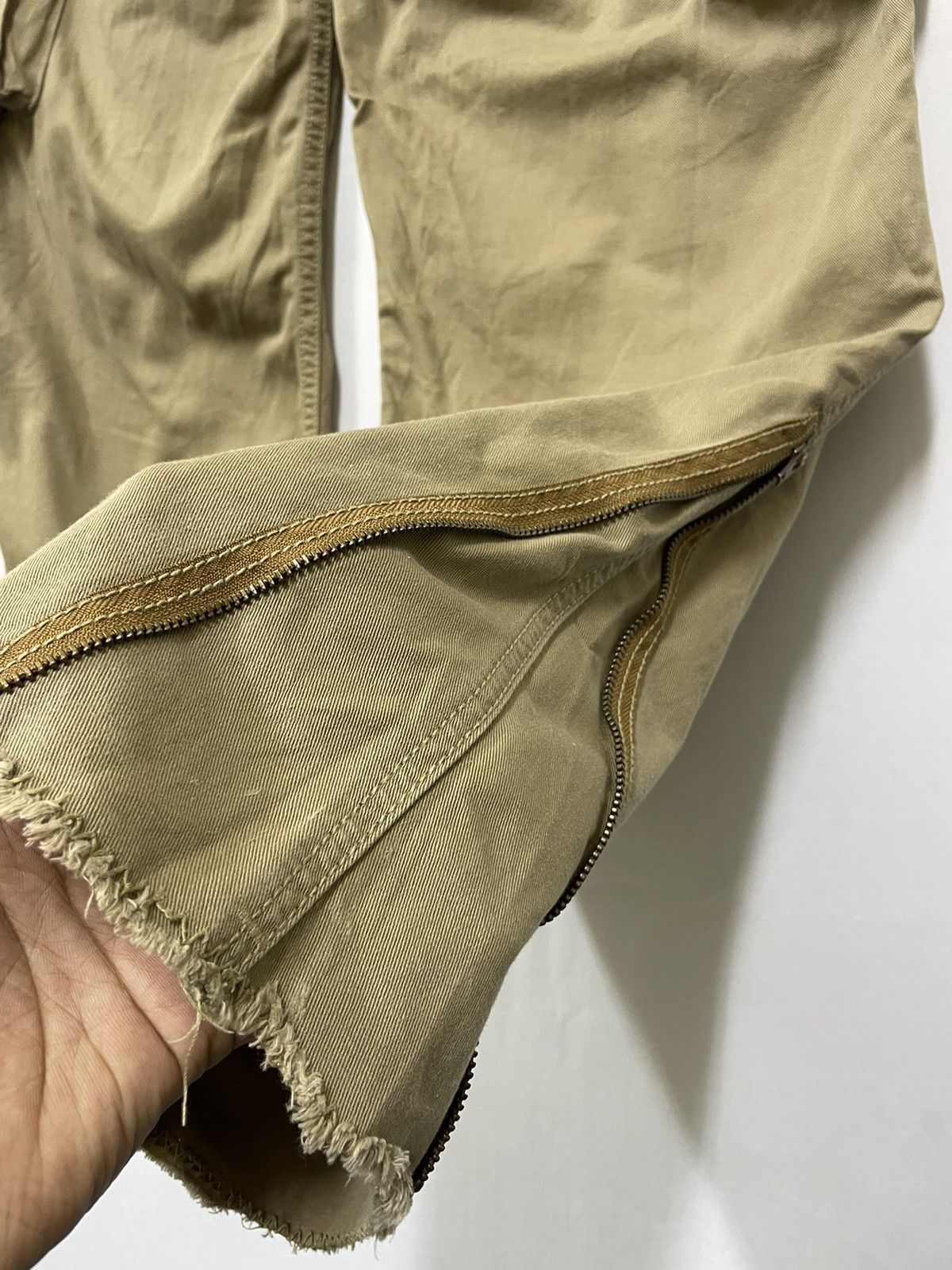 Levi's Made & Crafted Vintage 2005 Levi's Cargo Baggy With Adjustment Zip Size US 33 - 8 Thumbnail