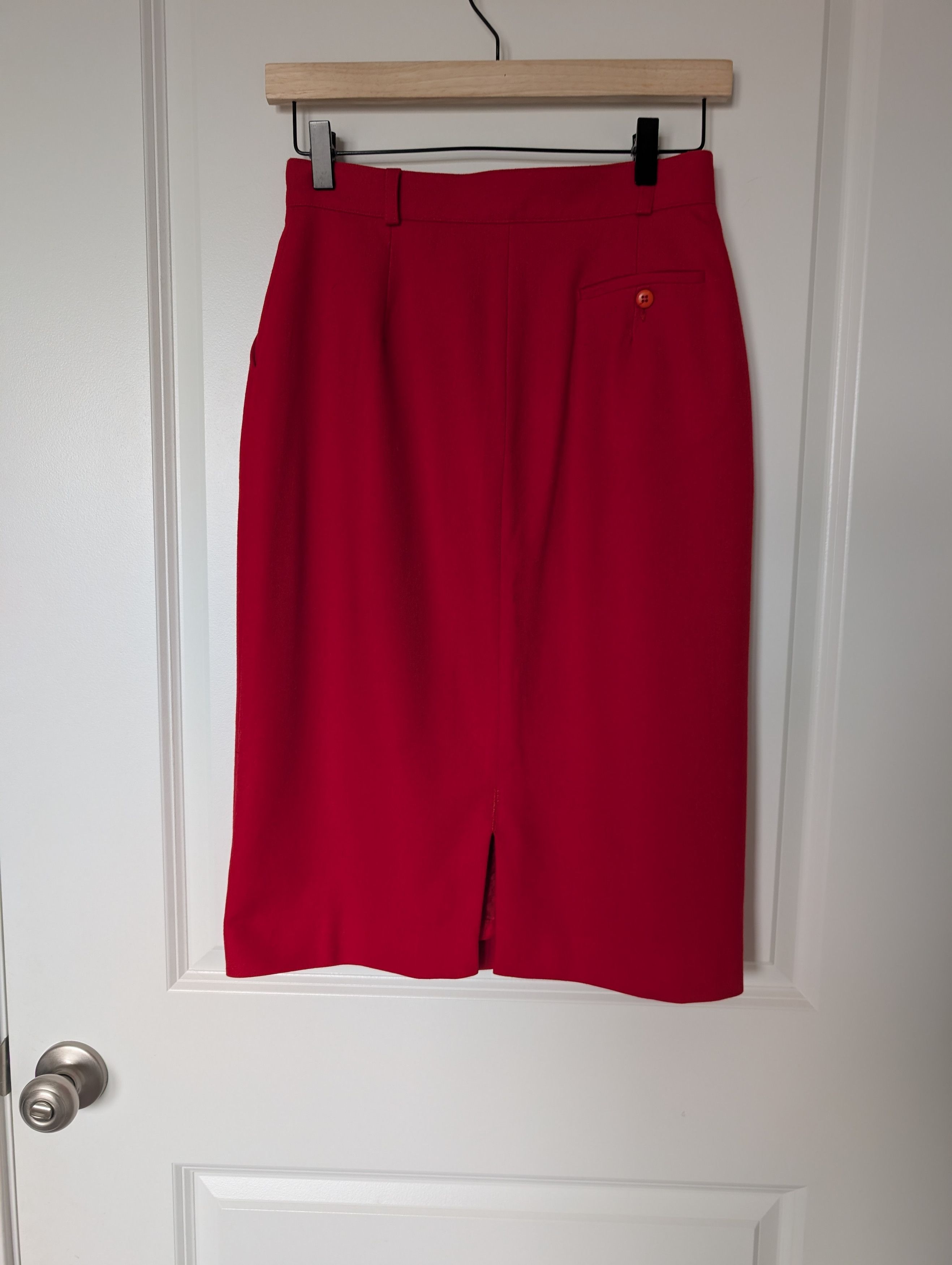 Kenzo Album by Kenzo Vintage Red Wool Pencil Skirt Size 27" / US 4 / IT 40 - 4 Thumbnail
