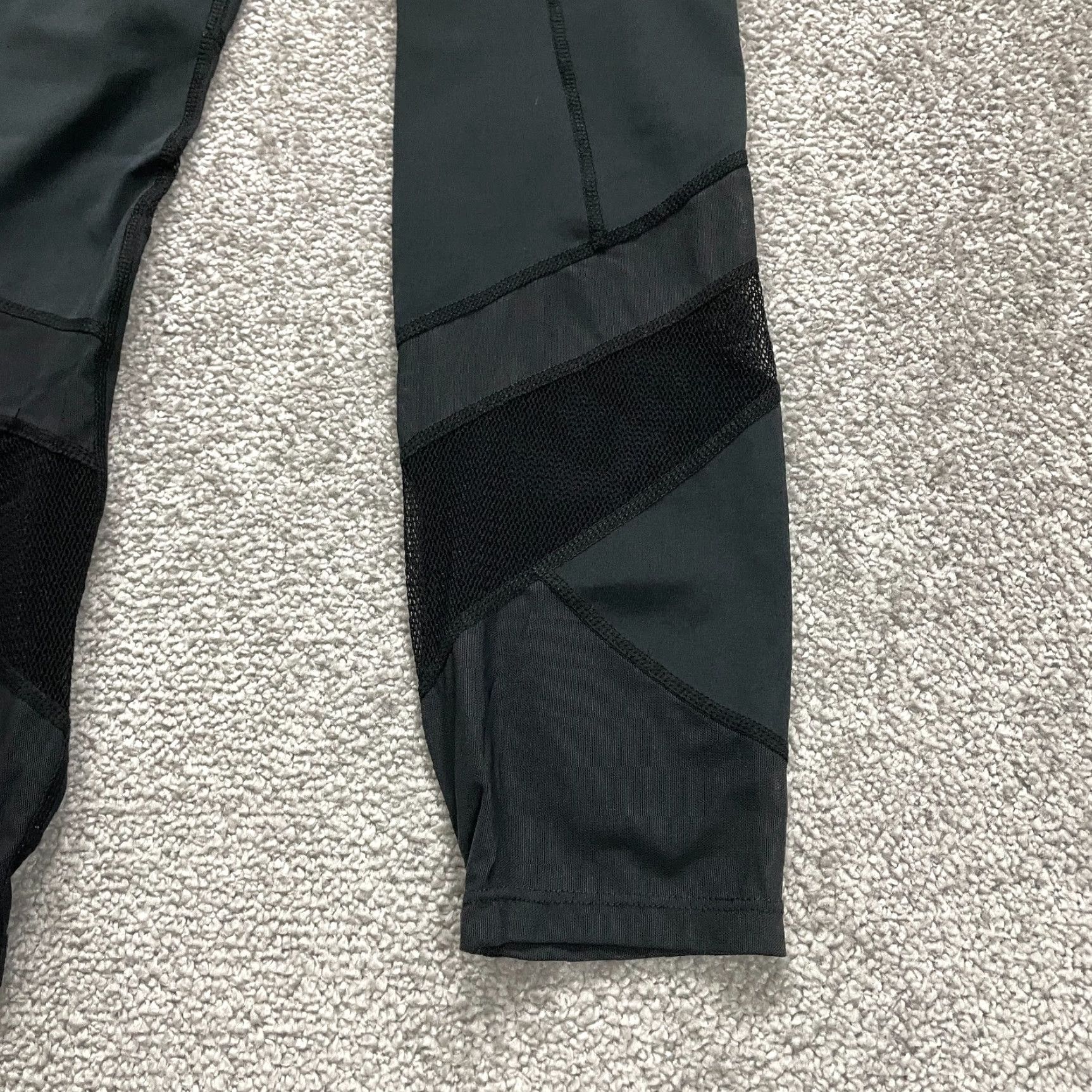 Vintage VINTAGE JustFab Womens Leggings Activewear Size M Black Compression Yoga Gym Running Size 32" / US 10 / IT 46 - 6 Thumbnail