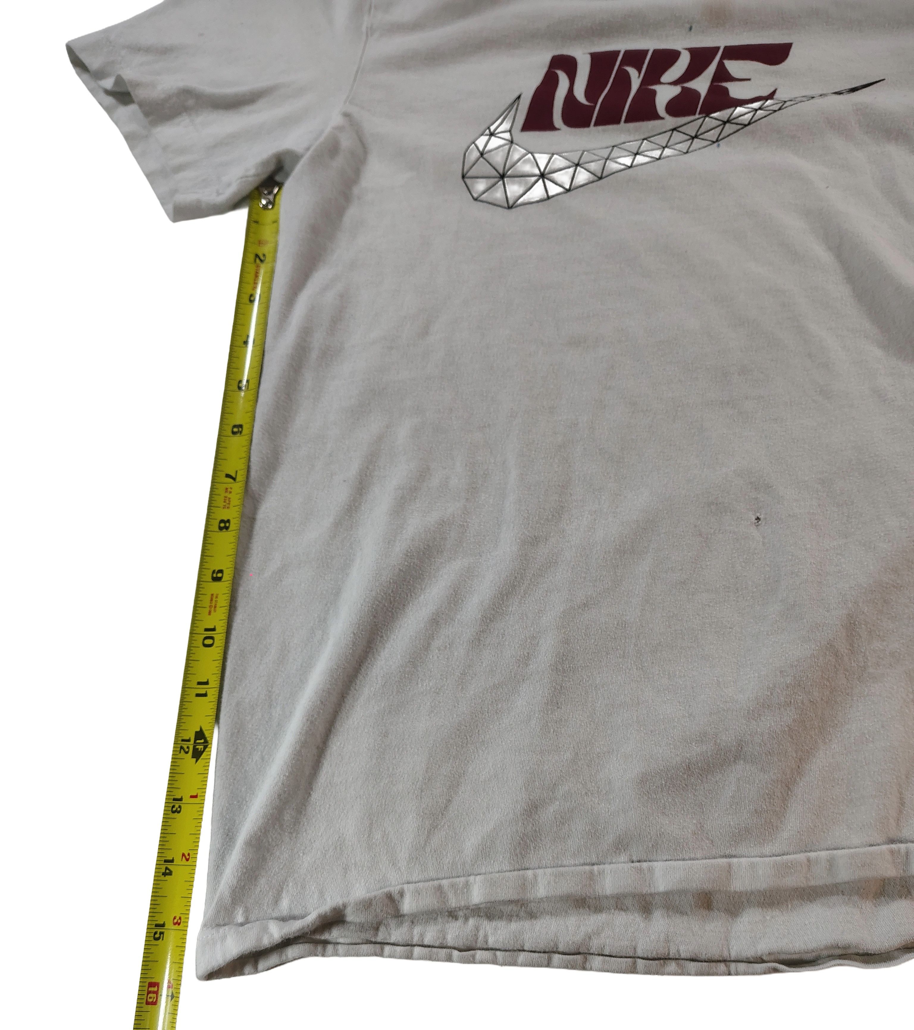 Nike Men's Small White Short Sleeve Nike Graphic T-Shirt Size US S / EU 44-46 / 1 - 5 Thumbnail