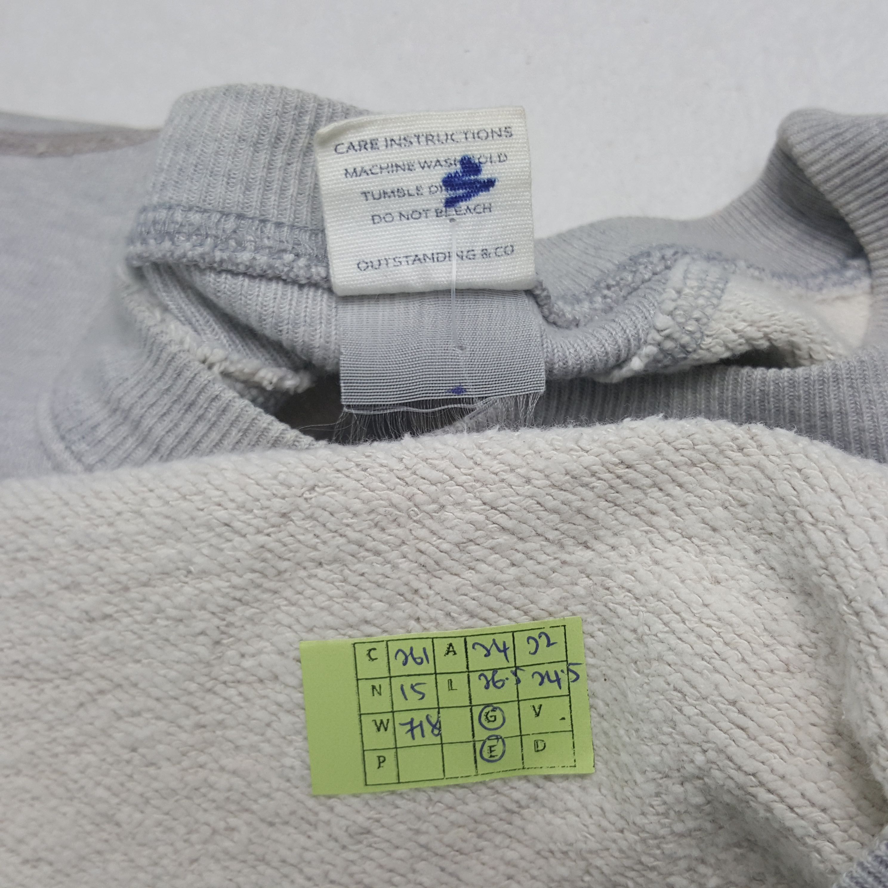 Vintage Vintage Bulldog Yale American University Sweatshirt Size US L / EU 52-54 / 3 - 7 Thumbnail
