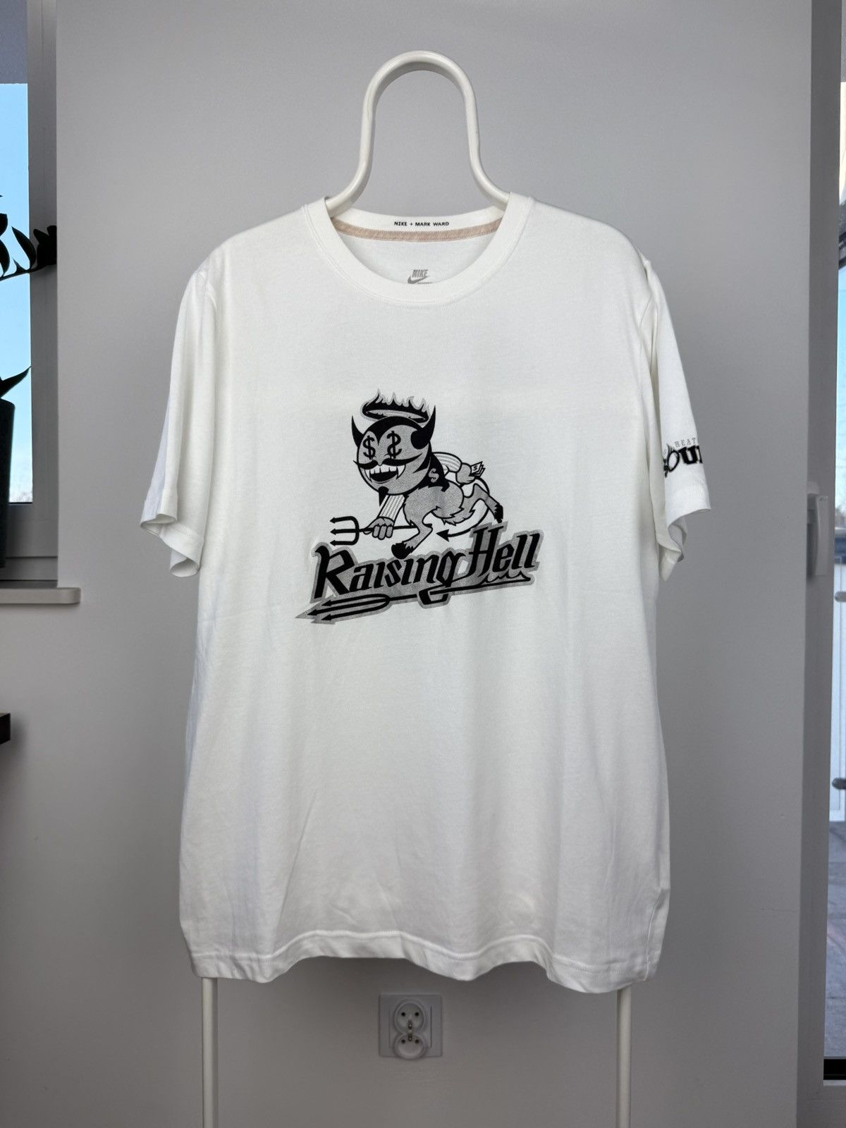Nike × Vintage Vintage Nike x Mark Ward Rare . Tee XL Size US XL / EU 56 / 4 - 1 Thumbnail