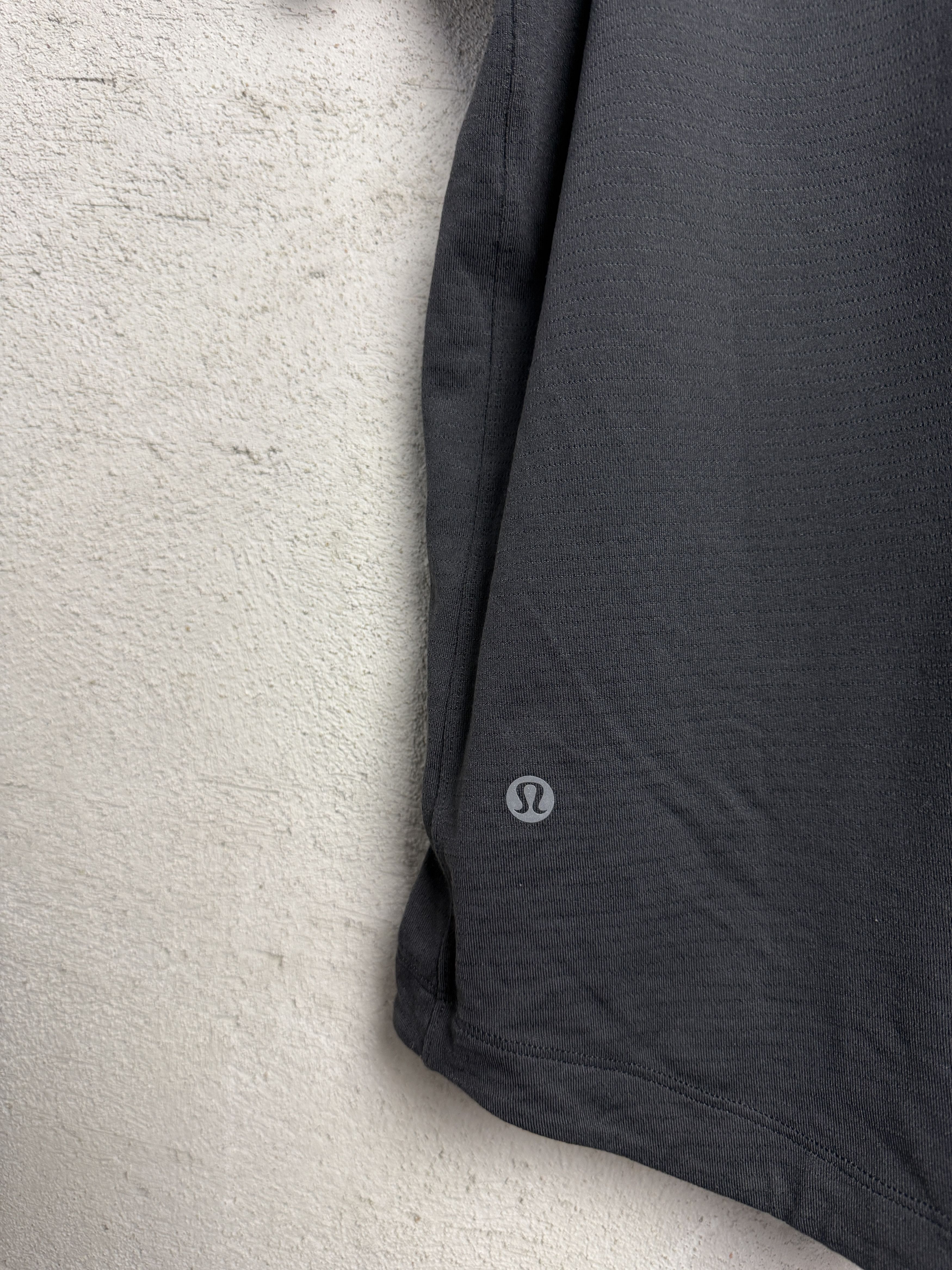 Lululemon Lululemon t-shirt tee gym yoga sport running Size US XL / EU 56 / 4 - 5 Thumbnail