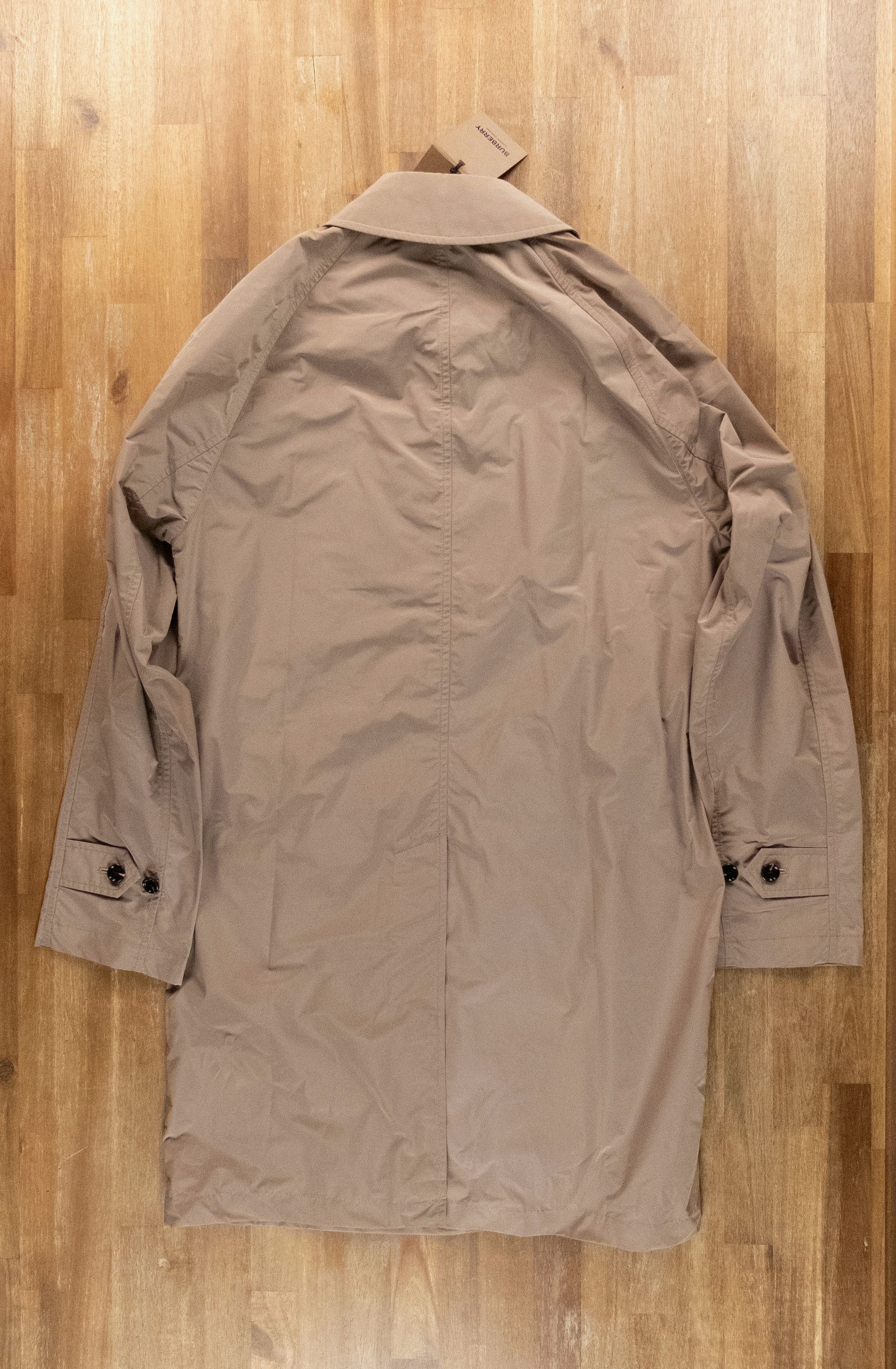 Burberry BURBERRY Hampstead beige shape memory taffeta car coat Size US M / EU 48-50 / 2 - 6 Thumbnail