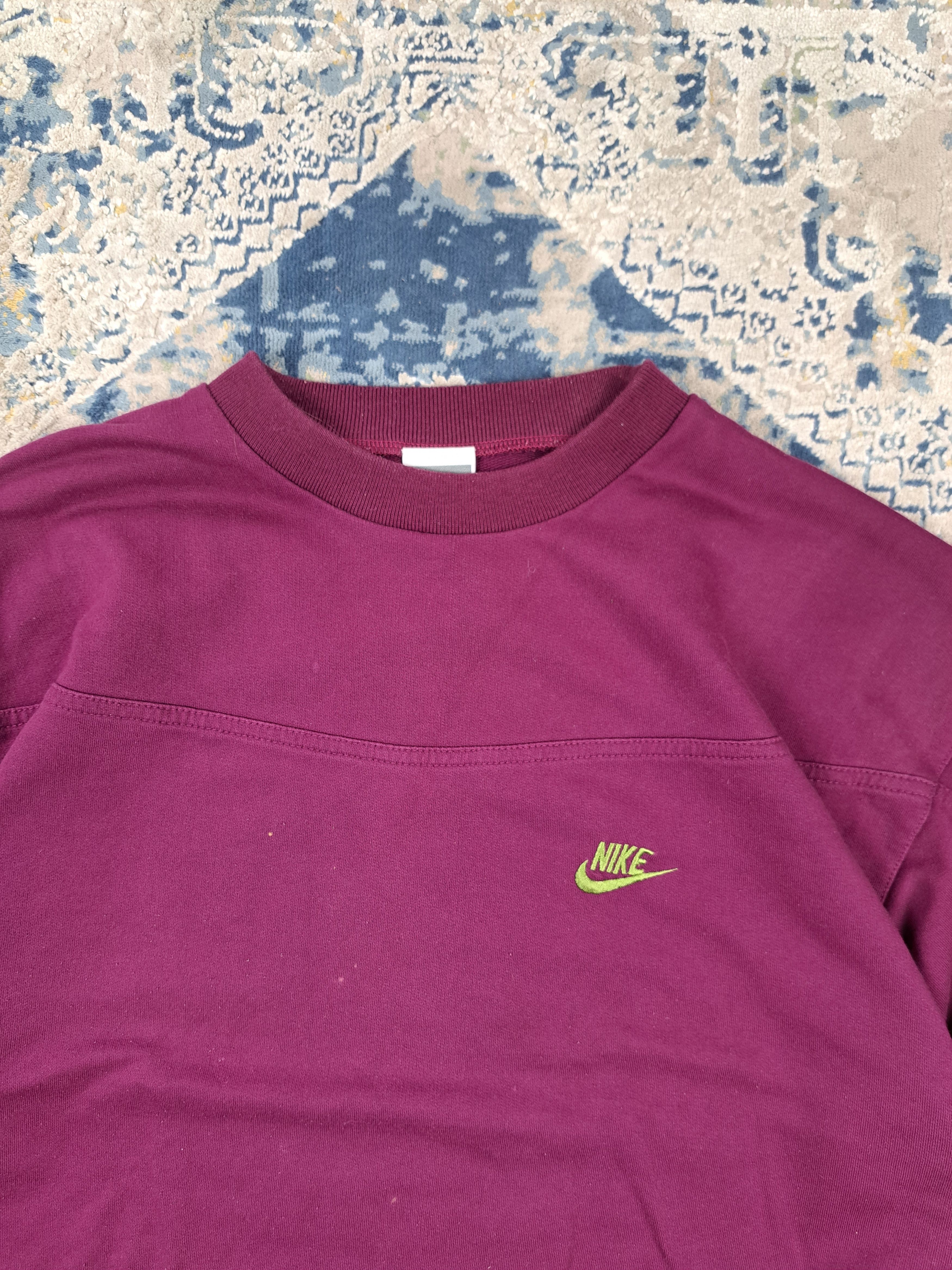 Nike Vintage 80s Nike Purple Sweatshirt Boxy Fit Crewneck Size US M / EU 48-50 / 2 - 2 Thumbnail